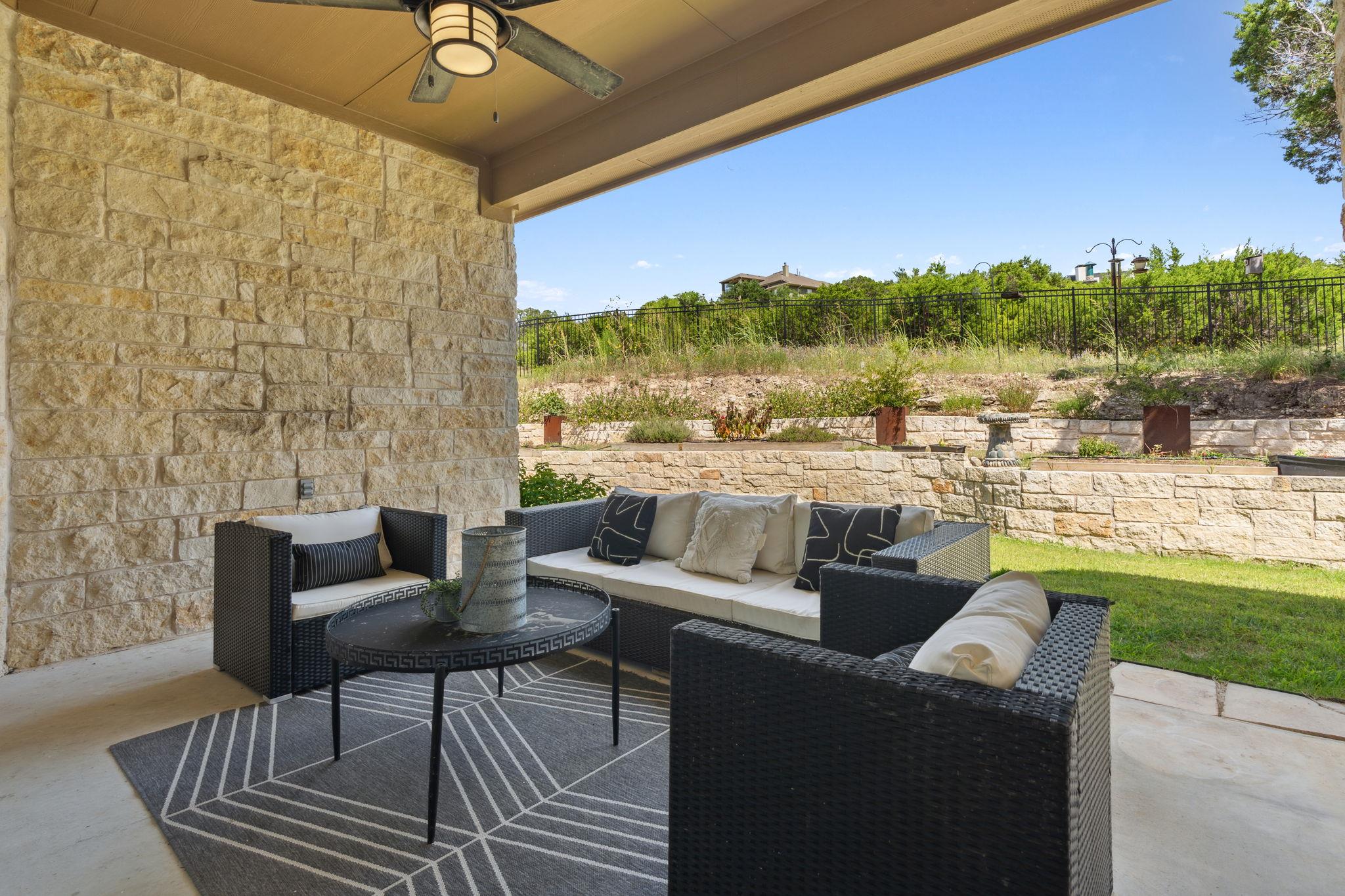 377 Bristlecone Dr, Driftwood, TX 78619