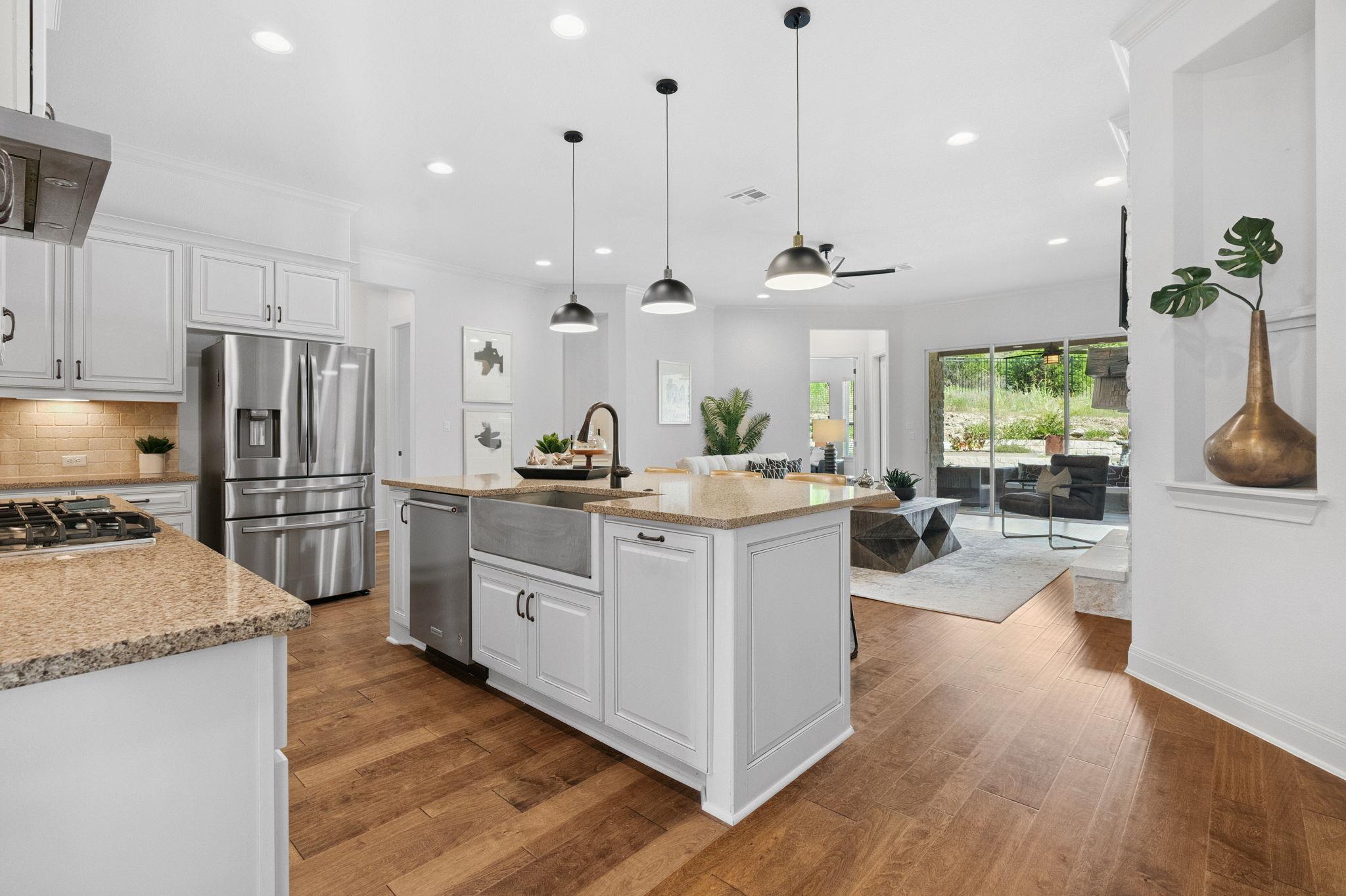 377 Bristlecone Dr, Driftwood, TX 78619