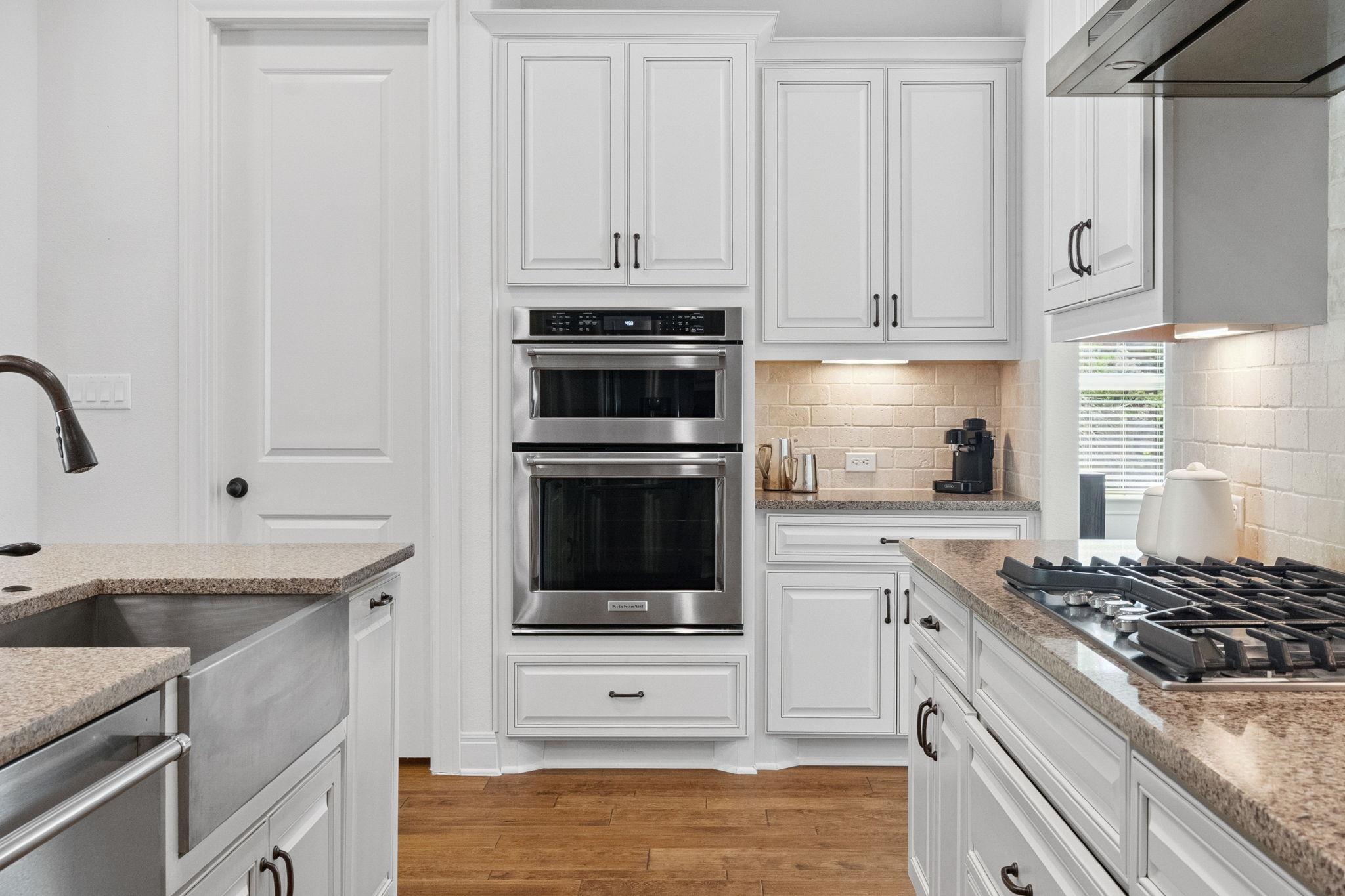 377 Bristlecone Dr, Driftwood, TX 78619