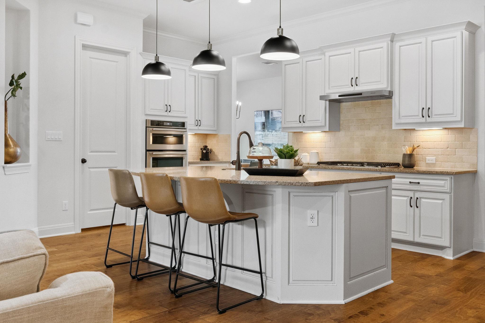 377 Bristlecone Dr, Driftwood, TX 78619