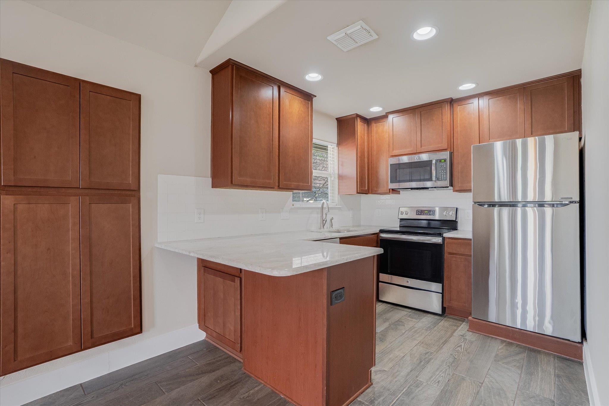 154 Woodcreek Dr # 1, Wimberley, TX 78676