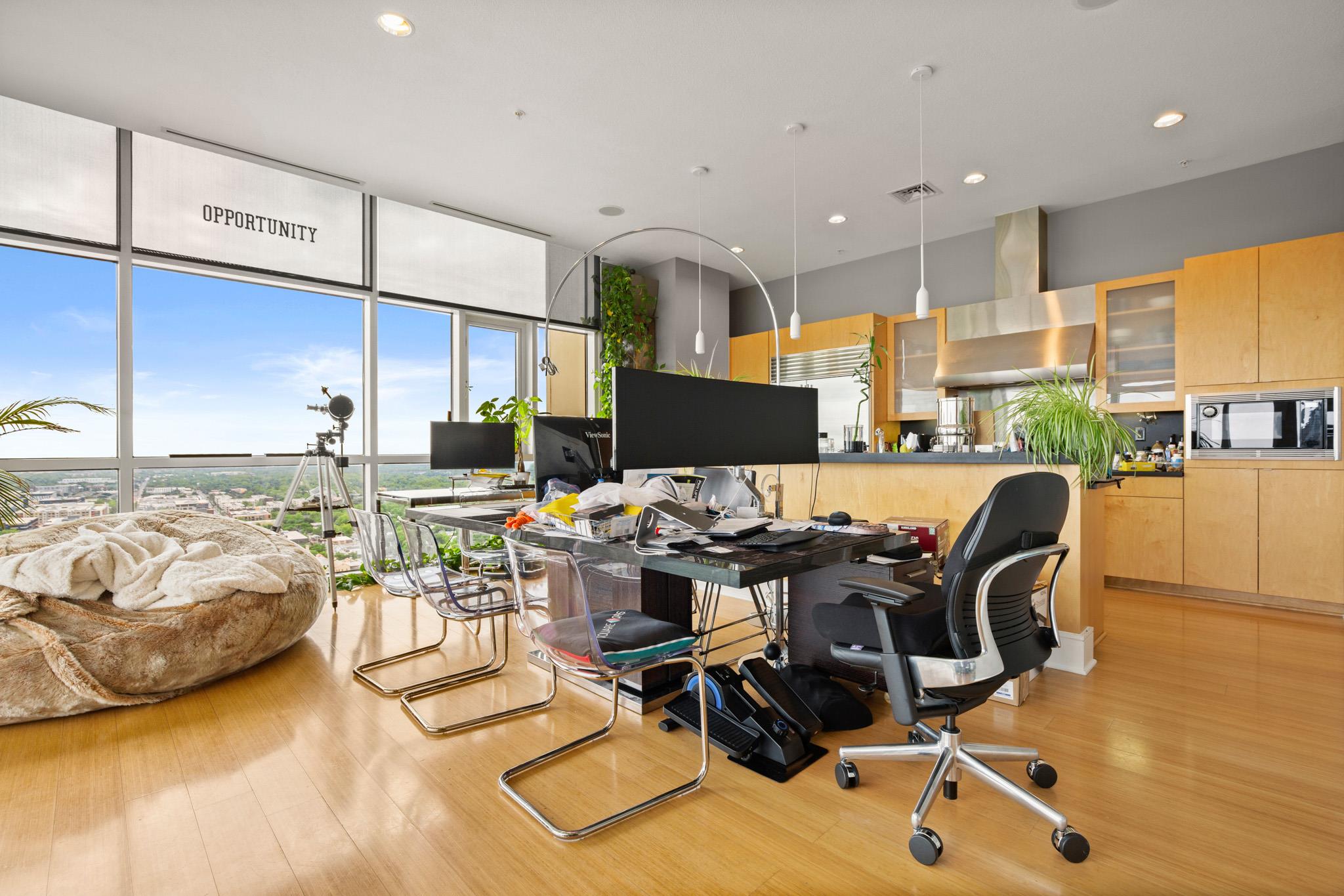 555 E 5th St # 2901, Austin, TX 78701