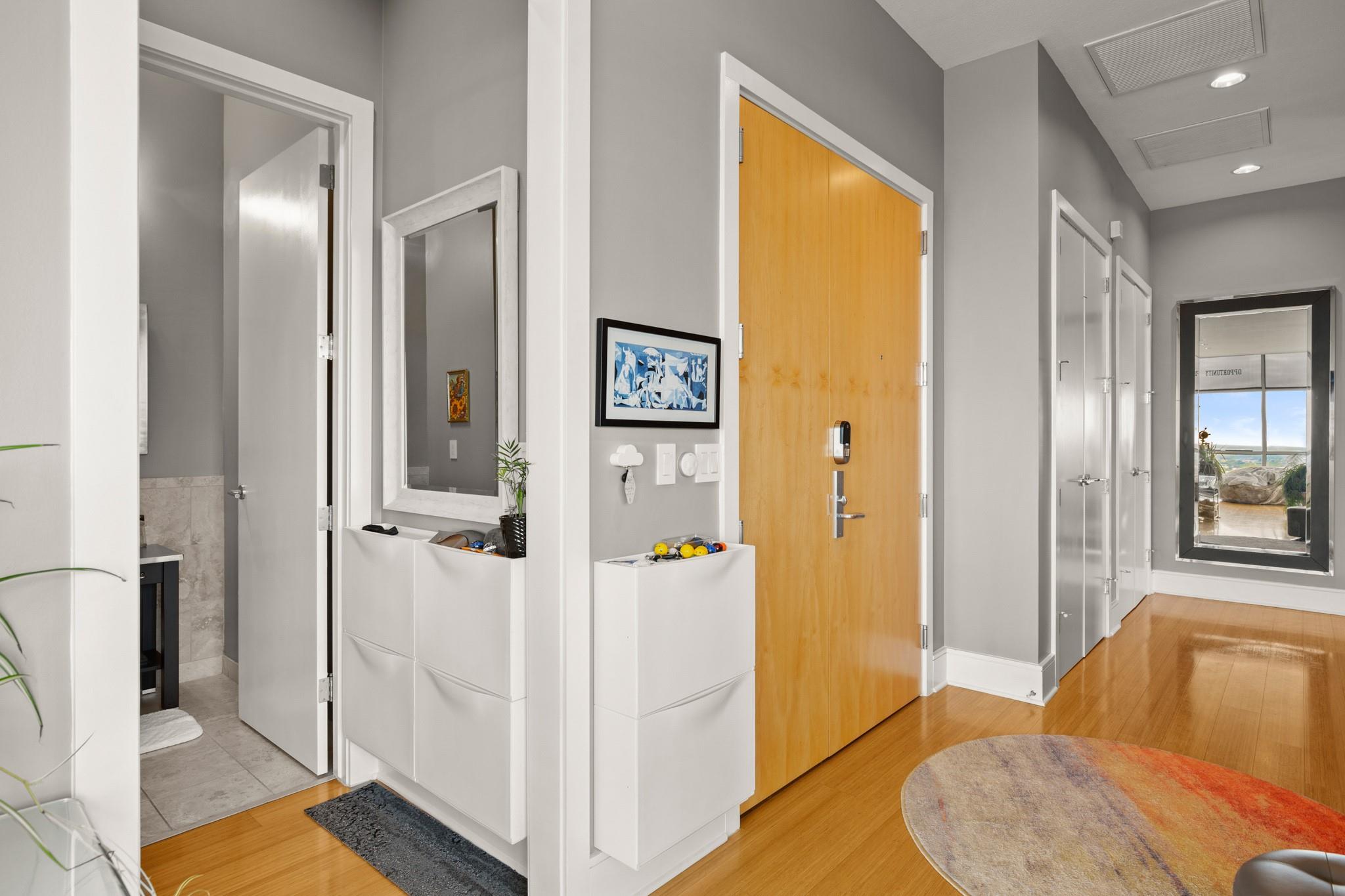 555 E 5th St # 2901, Austin, TX 78701