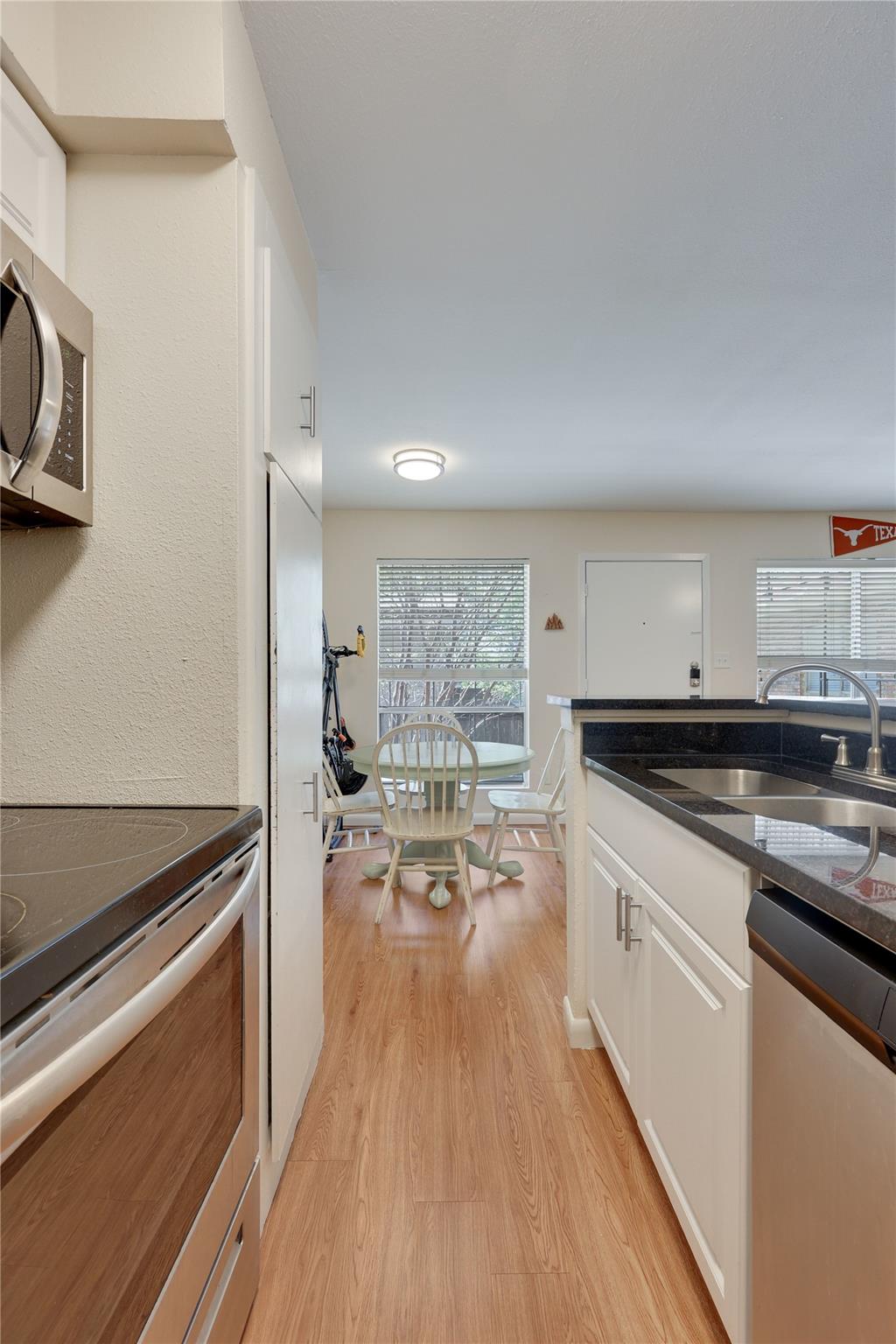 2207 Leon St # 204, Austin, TX 78705