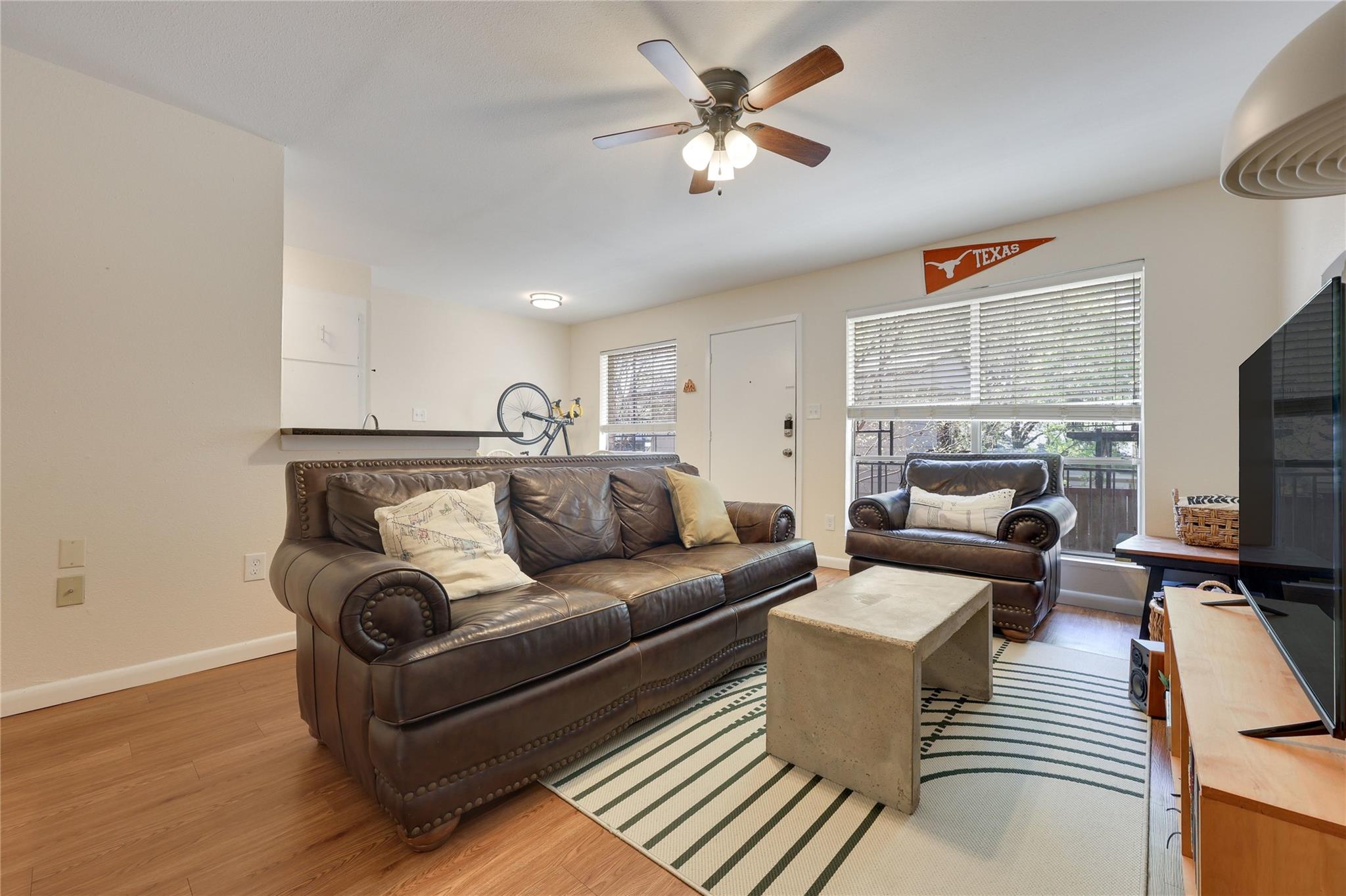 2207 Leon St # 204, Austin, TX 78705