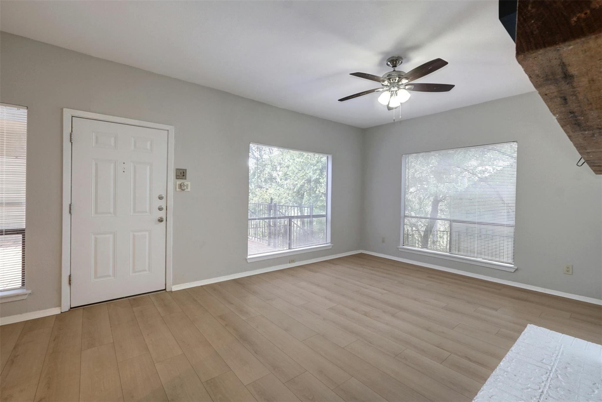 908 Poplar St # 103, Austin, TX 78705