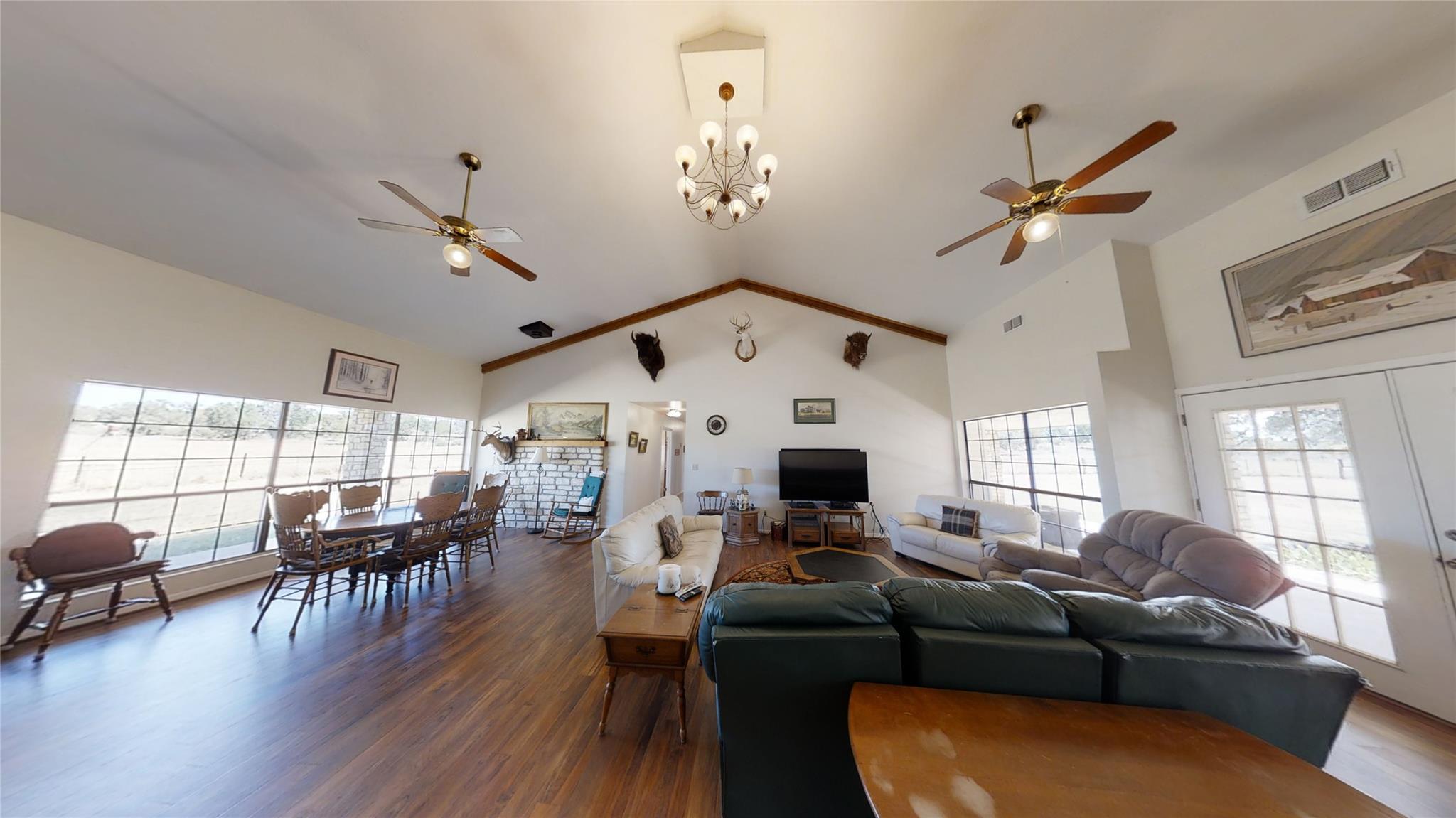 313 Rawhide Rd, Burnet, TX 78611