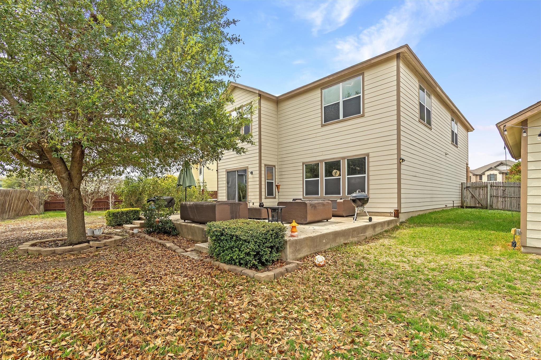 160 Japonica Ct, Kyle, TX 78640