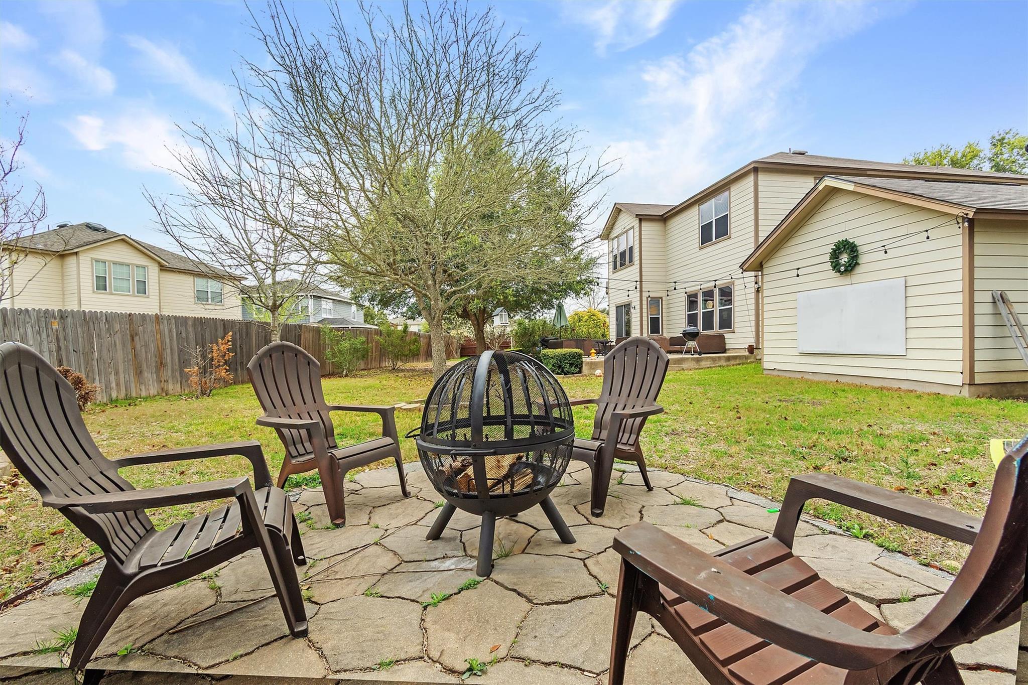 160 Japonica Ct, Kyle, TX 78640