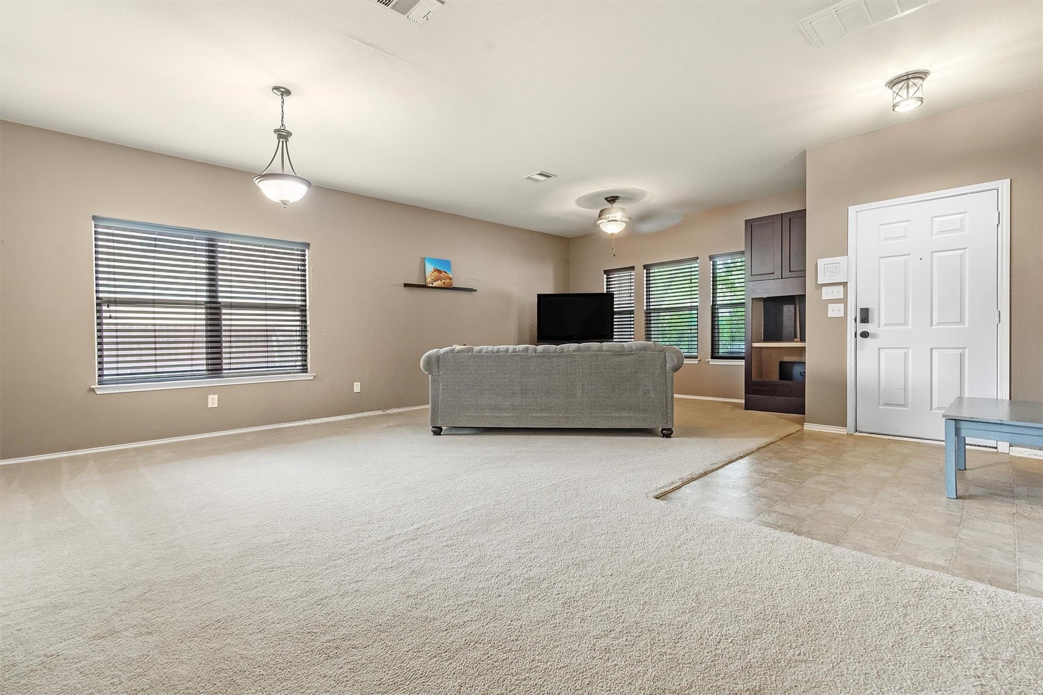 160 Japonica Ct, Kyle, TX 78640