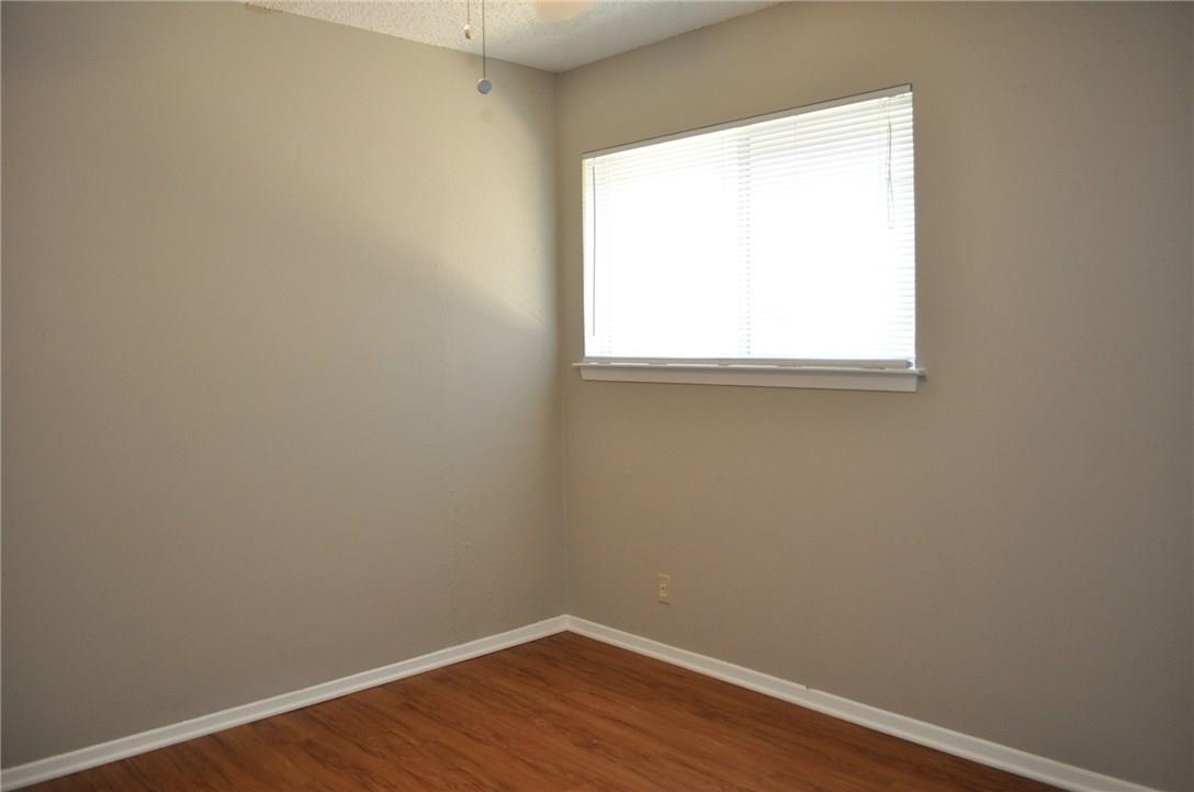 1205 Stoneoak Ln, Austin, TX 78745