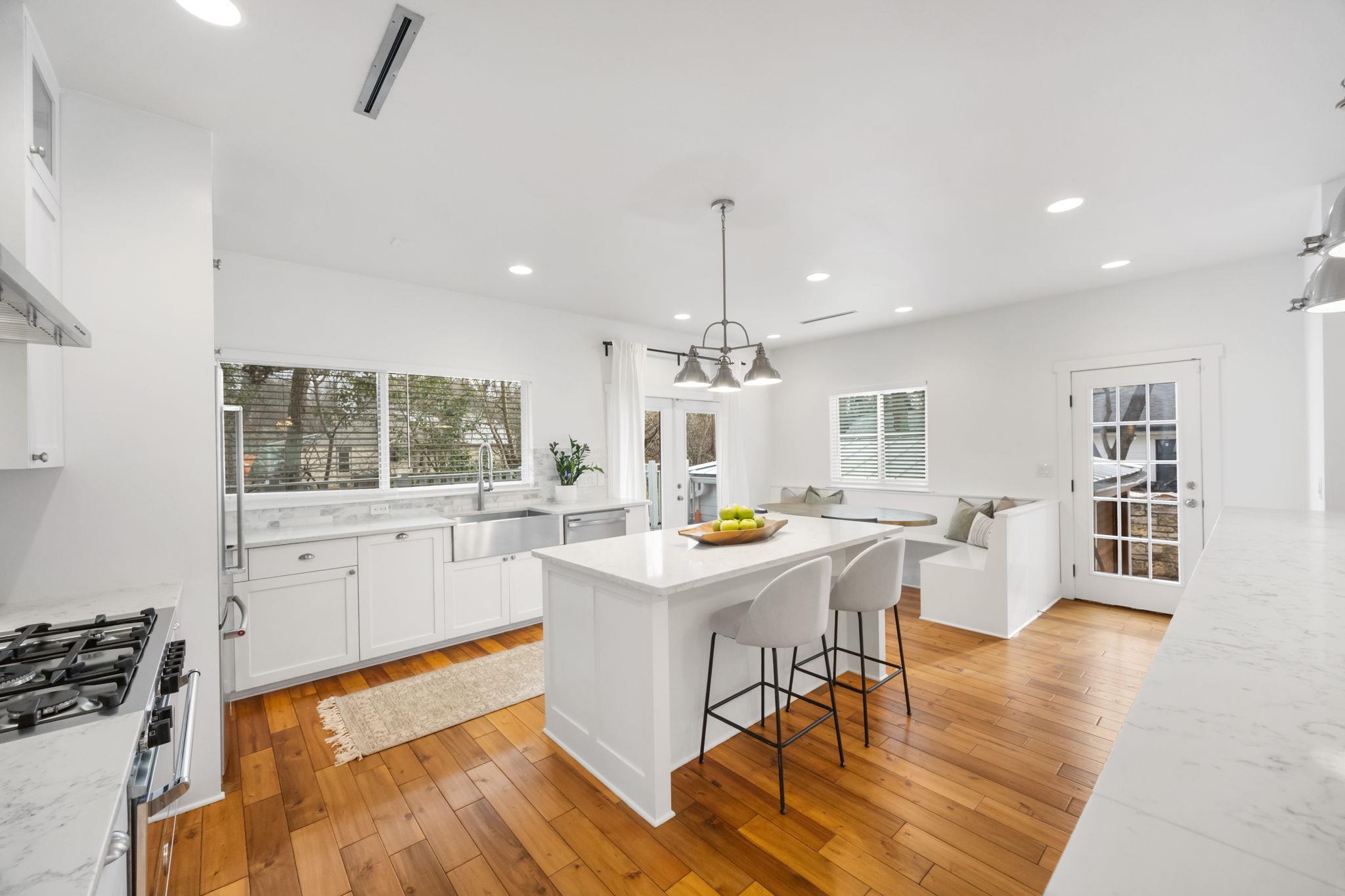 2413 Sharon Ln, Austin, TX 78703