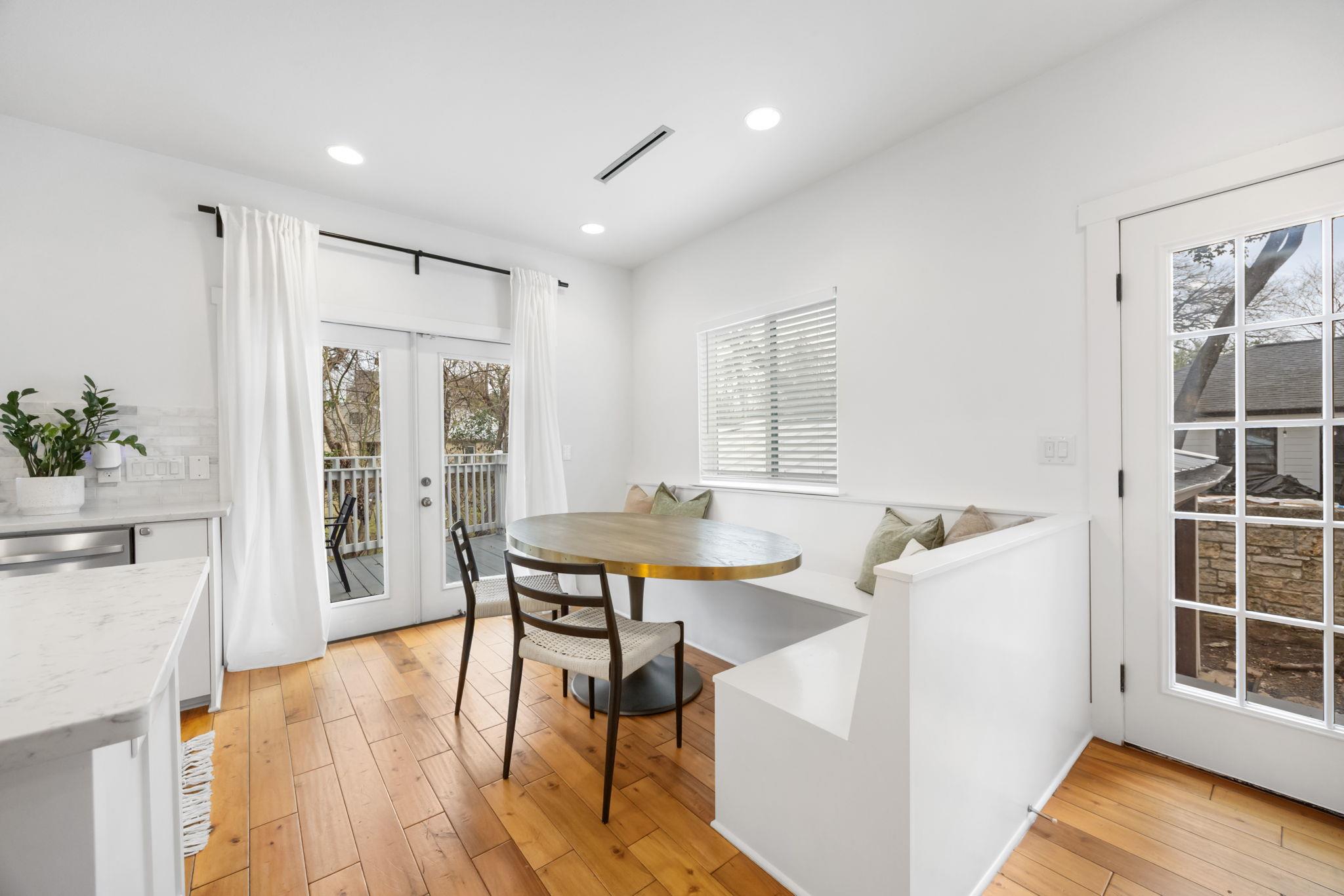 2413 Sharon Ln, Austin, TX 78703