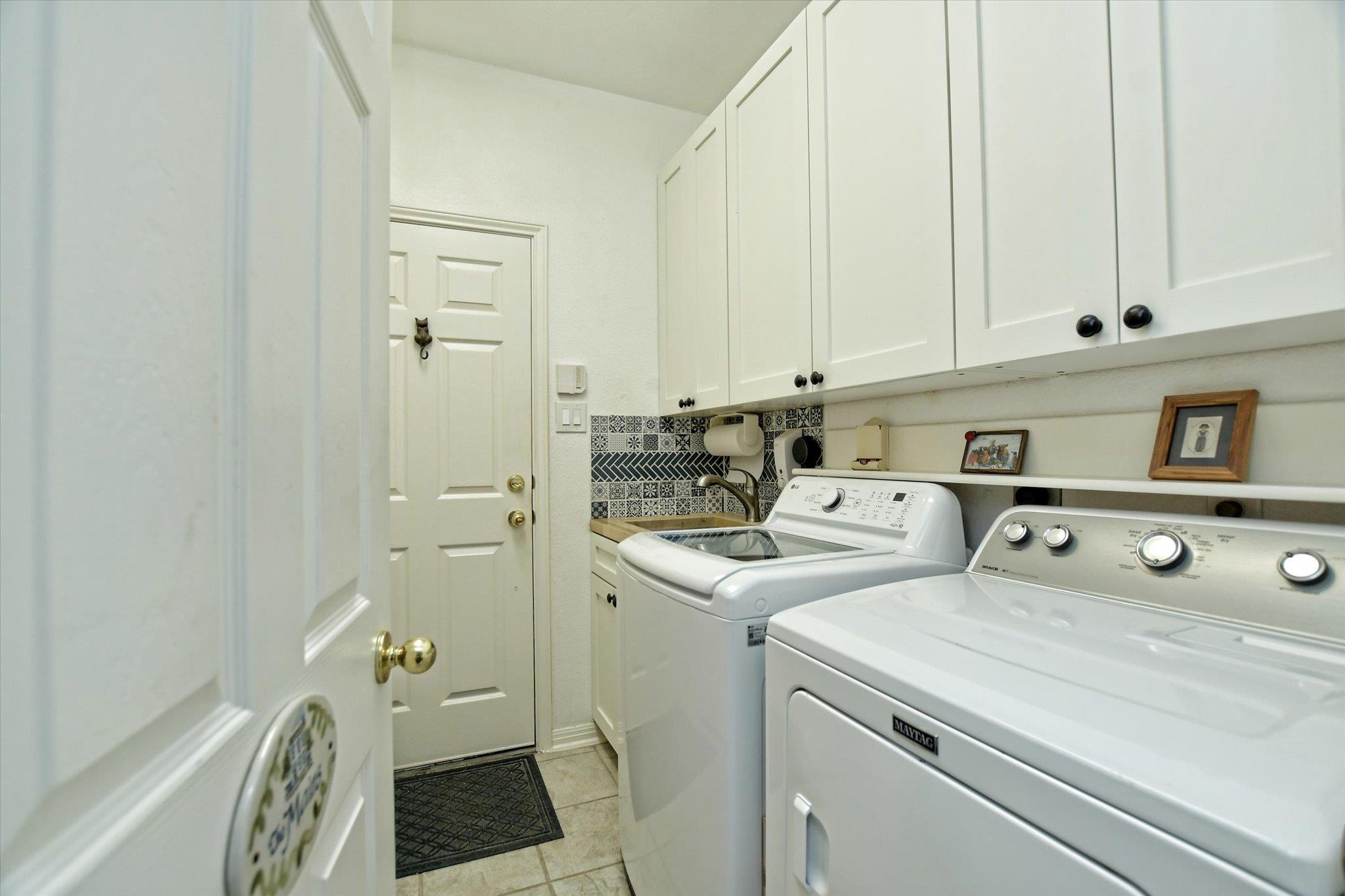 2720 Loyaga Dr, Round Rock, TX 78681