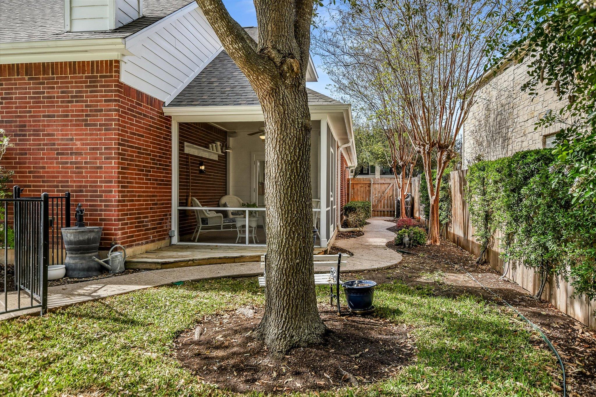 2720 Loyaga Dr, Round Rock, TX 78681