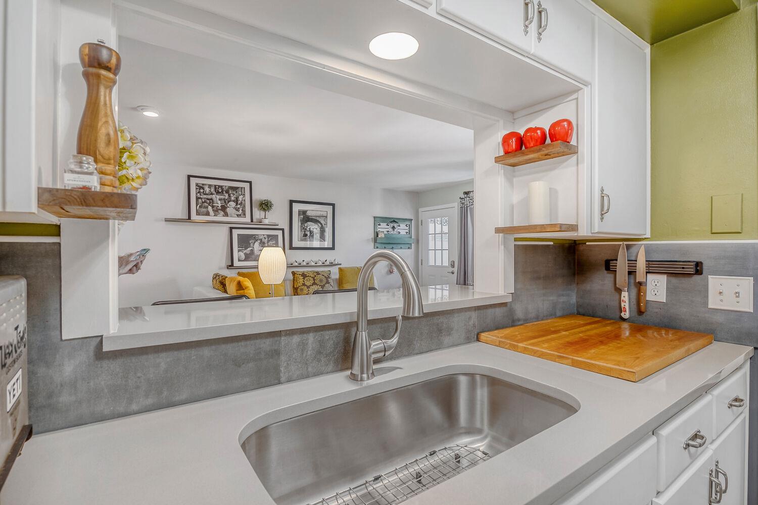 6718 Silvermine Dr # 1004, Austin, TX 78736