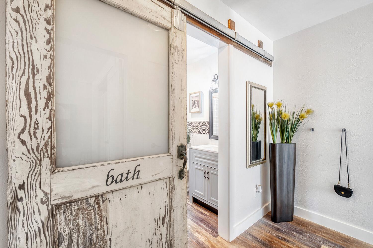 6718 Silvermine Dr # 1004, Austin, TX 78736