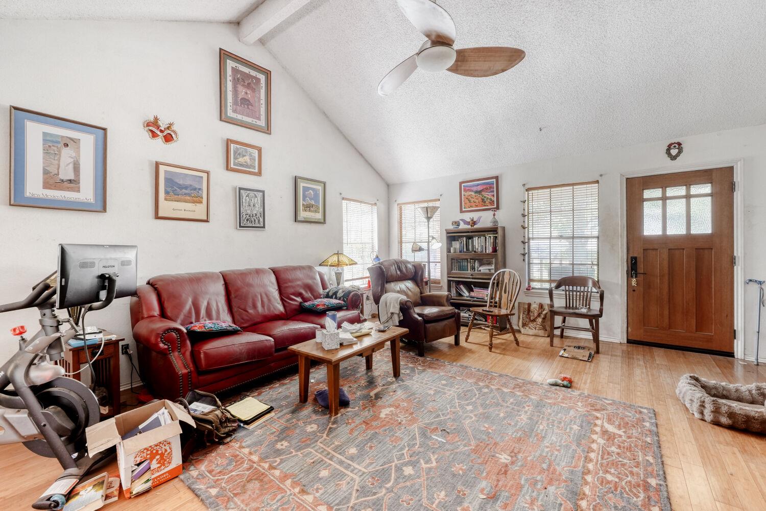 6901 Raccoon Run, Austin, TX 78736