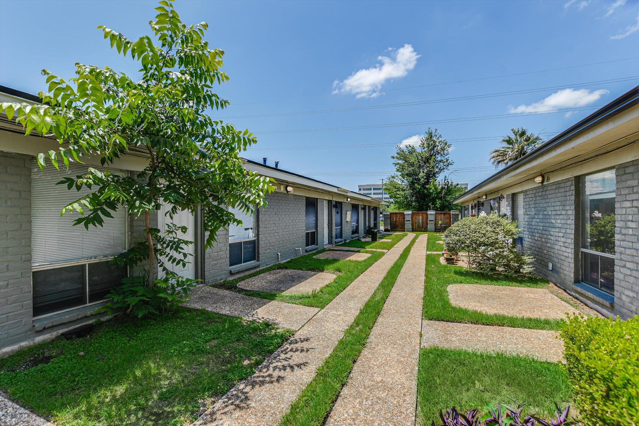 612 W 51st St # 103, Austin, TX 78751