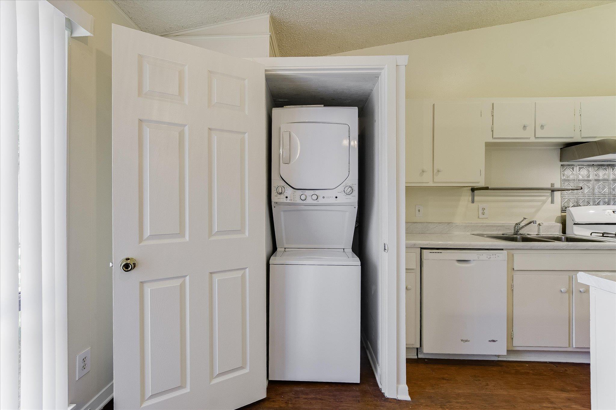 612 W 51st St # 103, Austin, TX 78751