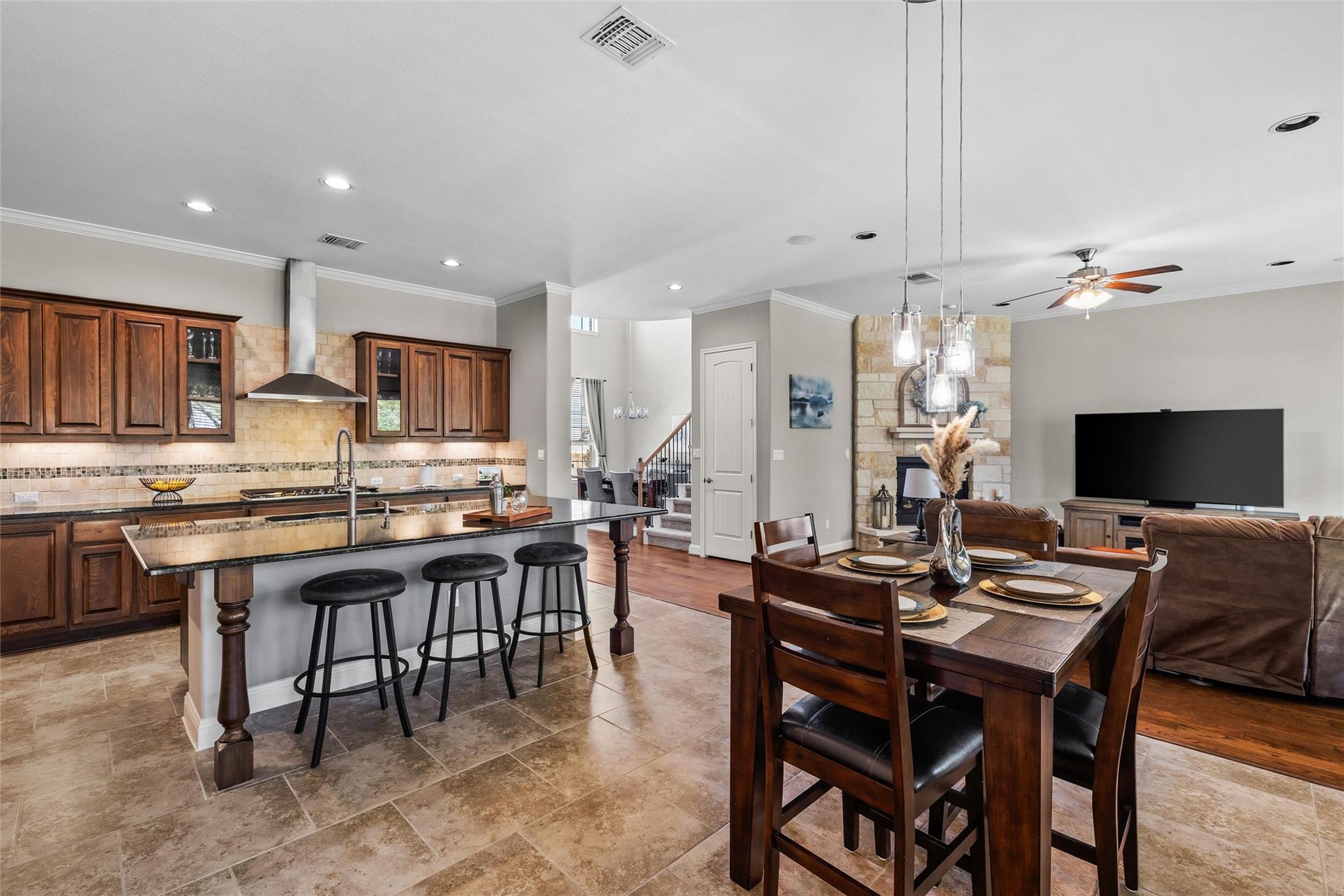 151 Swallowtail Dr, Austin, TX 78737