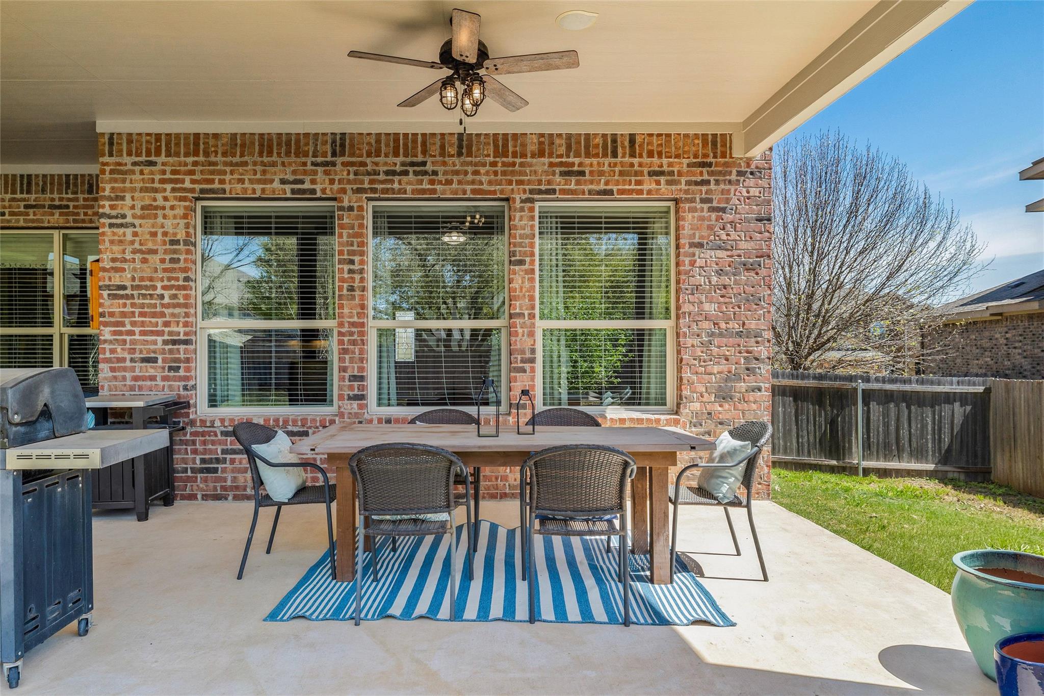 151 Swallowtail Dr, Austin, TX 78737