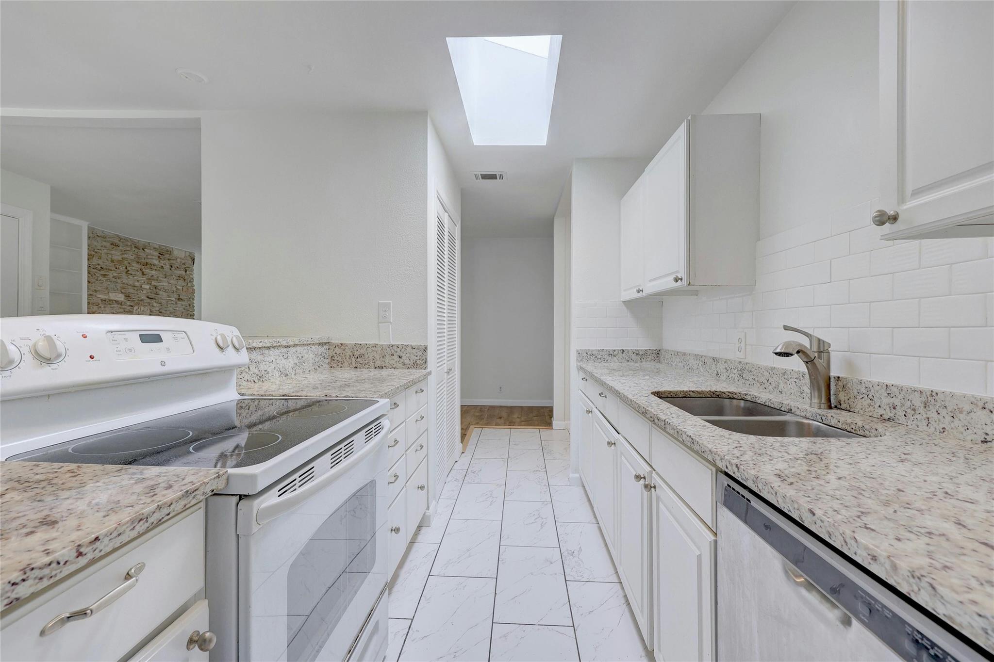 8835 Tallwood Dr, Austin, TX 78759