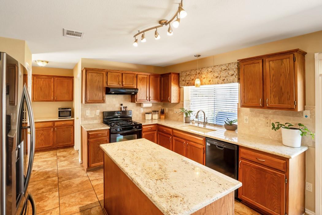 412 Derby Ln, Georgetown, TX 78626