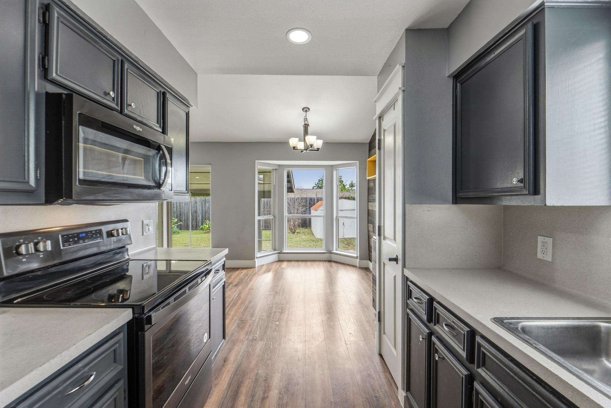 3910 Stoney Hl, Round Rock, TX 78681