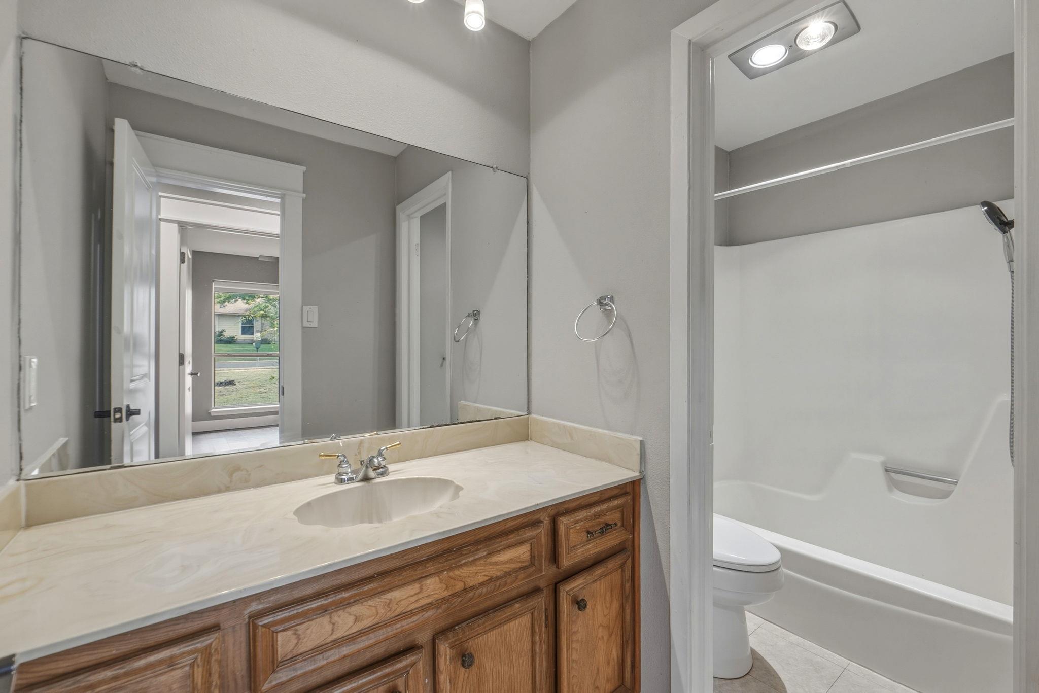 3910 Stoney Hl, Round Rock, TX 78681