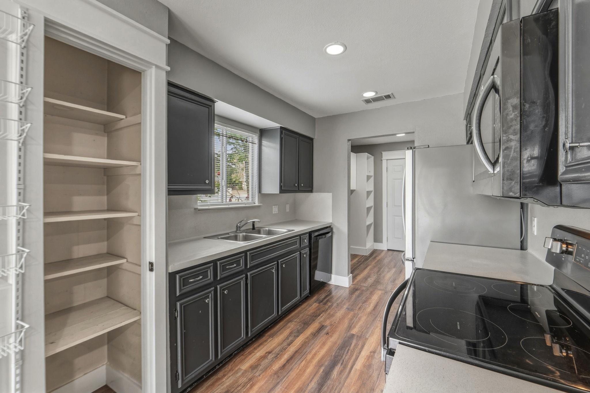 3910 Stoney Hl, Round Rock, TX 78681