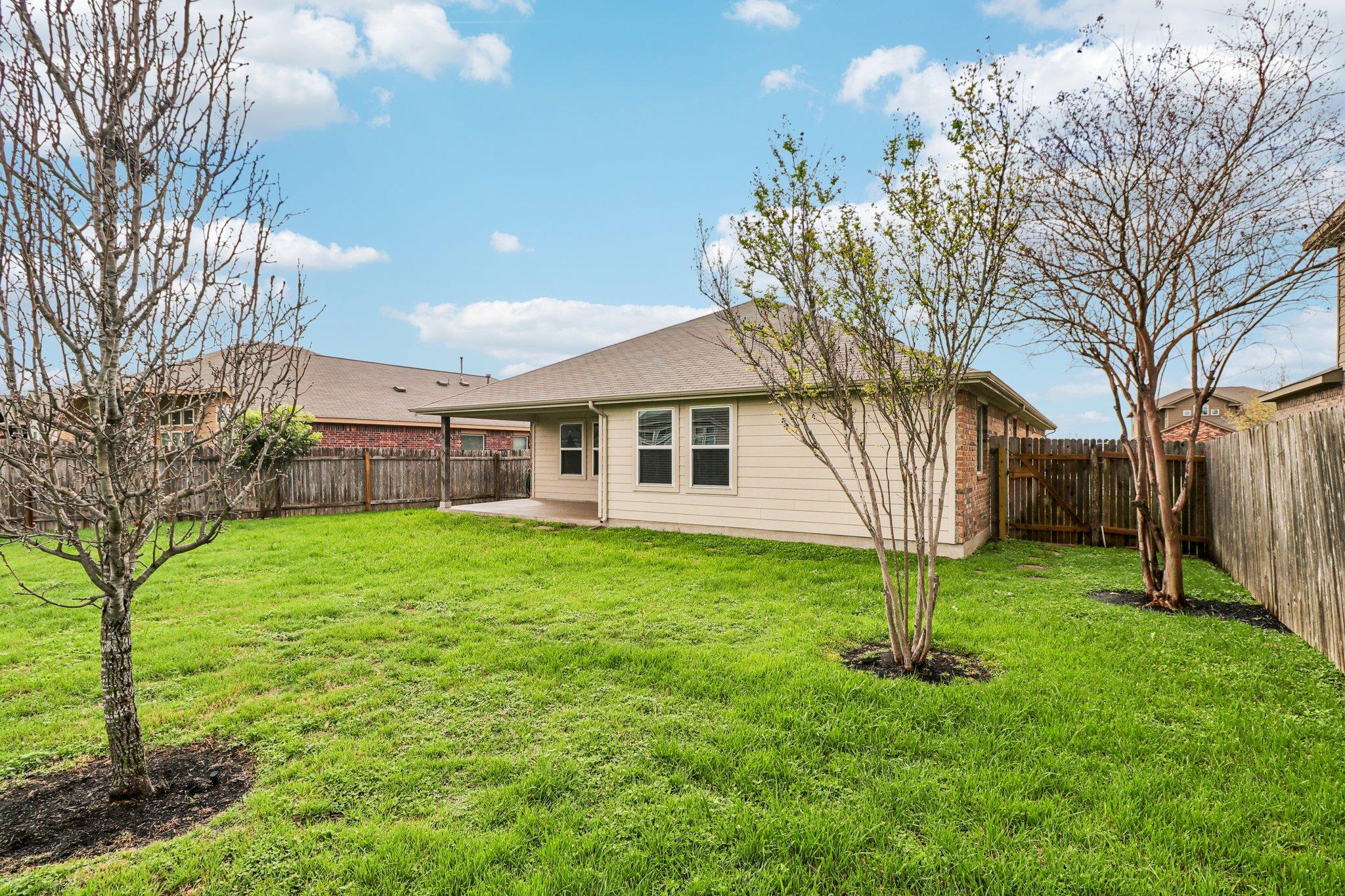 109 Mollie Dr, Hutto, TX 78634