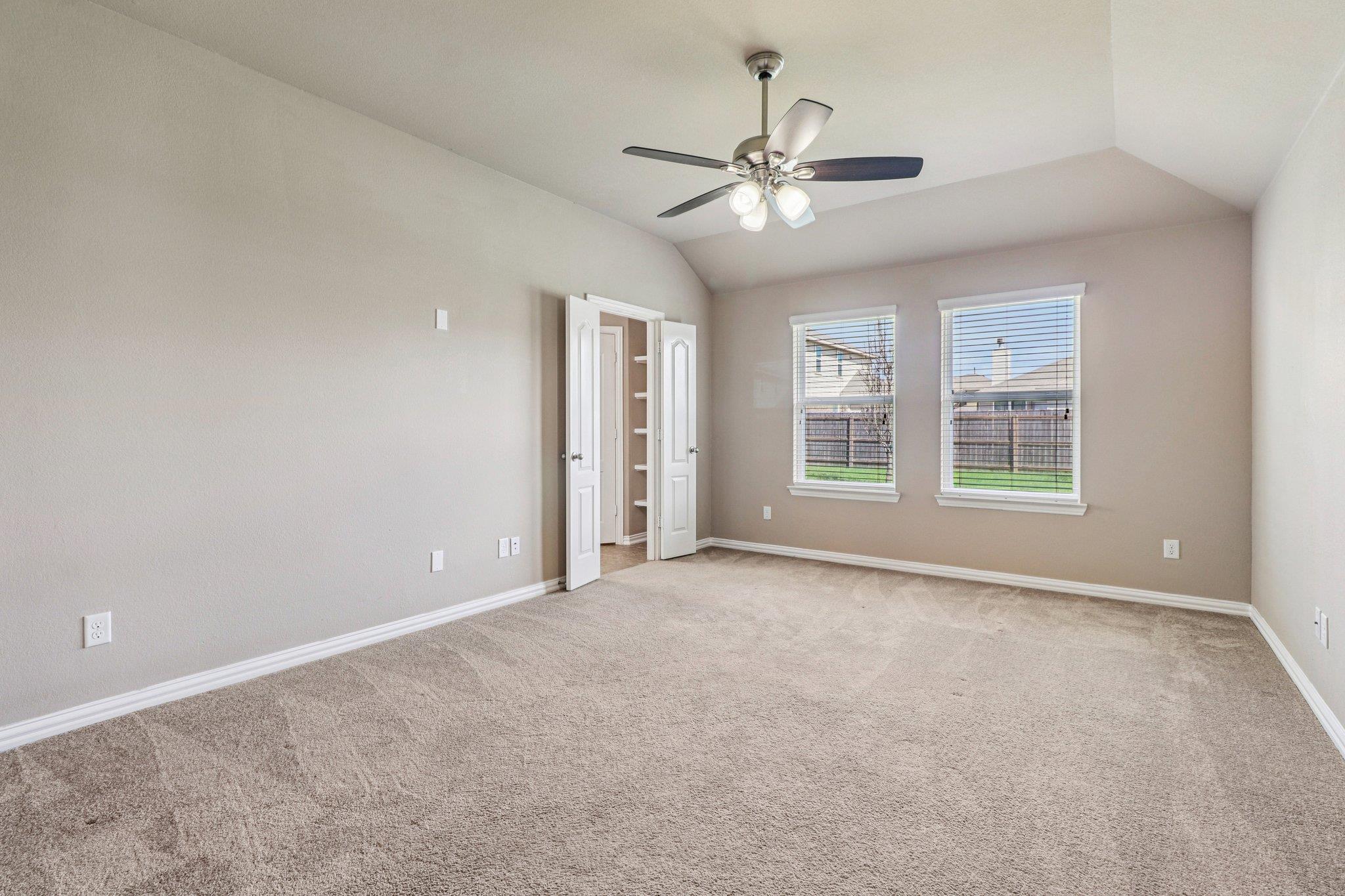 109 Mollie Dr, Hutto, TX 78634