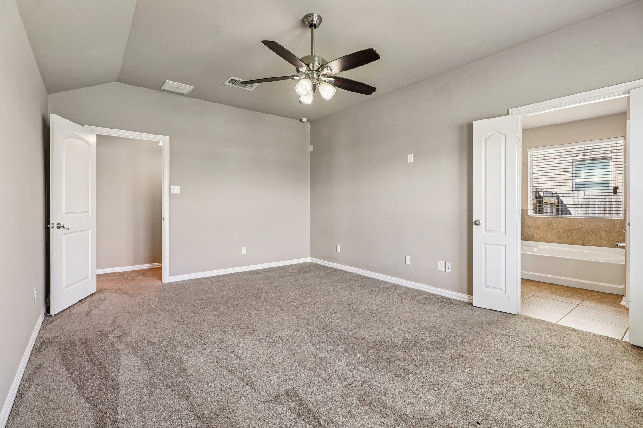 109 Mollie Dr, Hutto, TX 78634