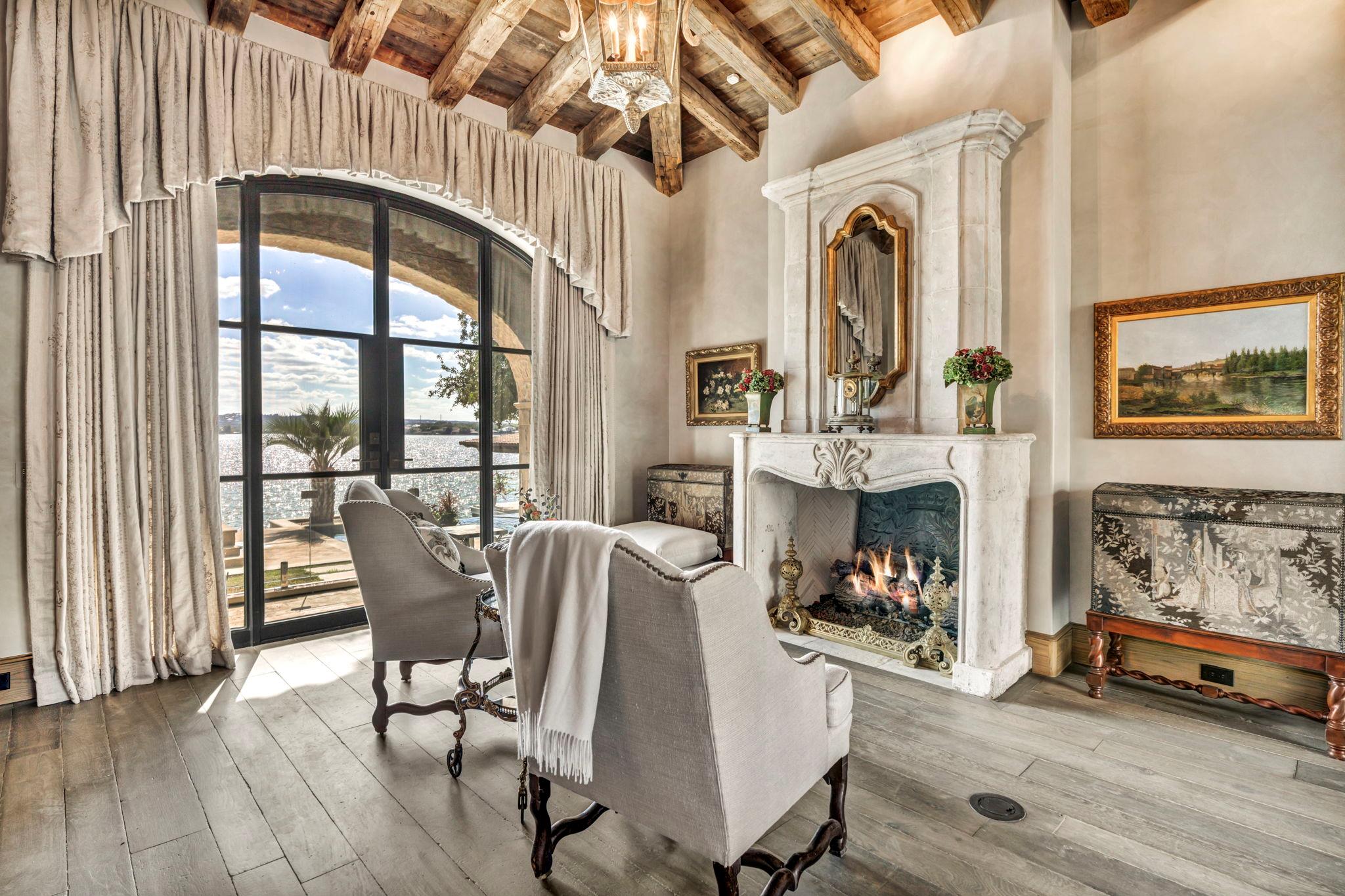 419 Lighthouse Dr, Horseshoe Bay, TX 78657