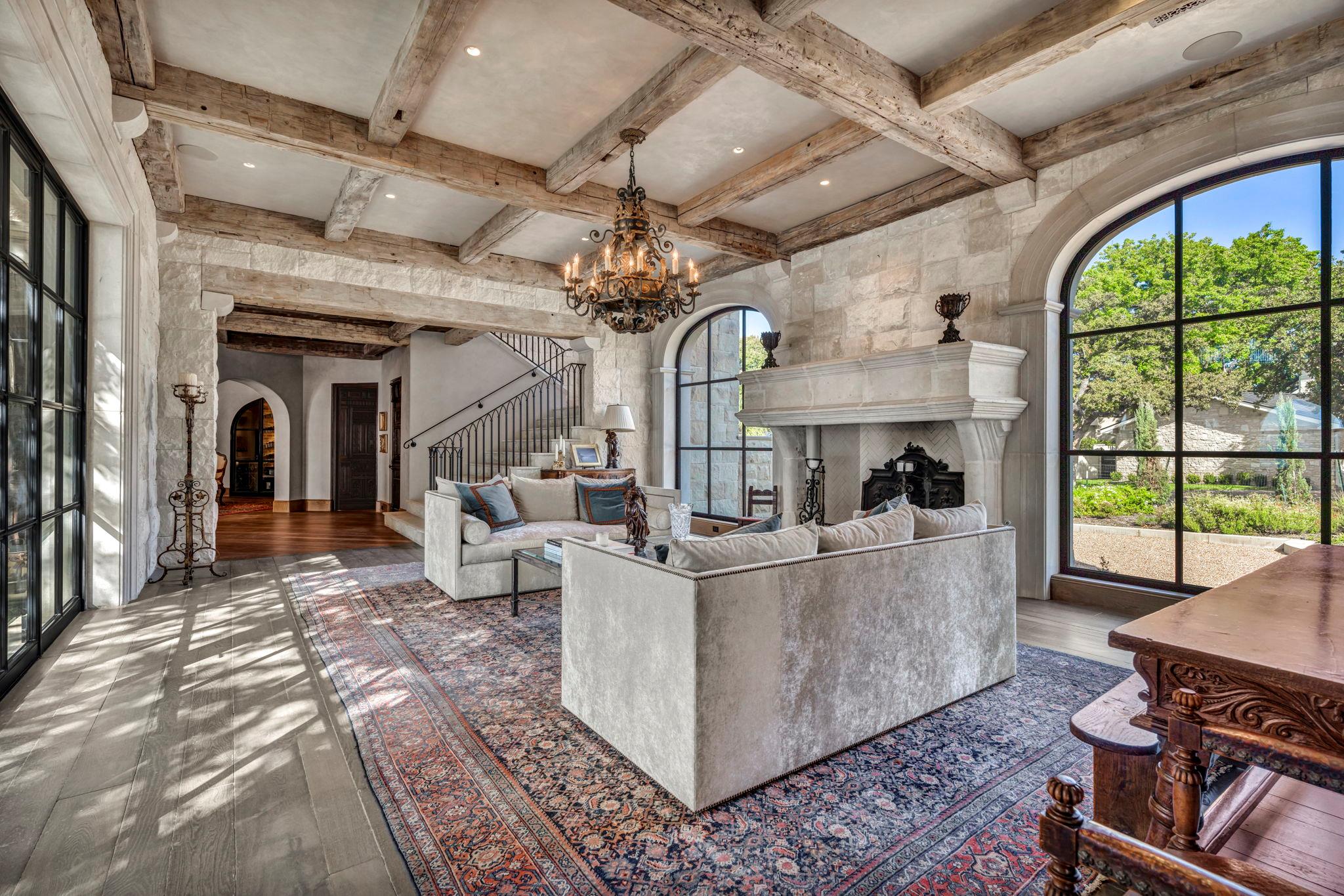 419 Lighthouse Dr, Horseshoe Bay, TX 78657