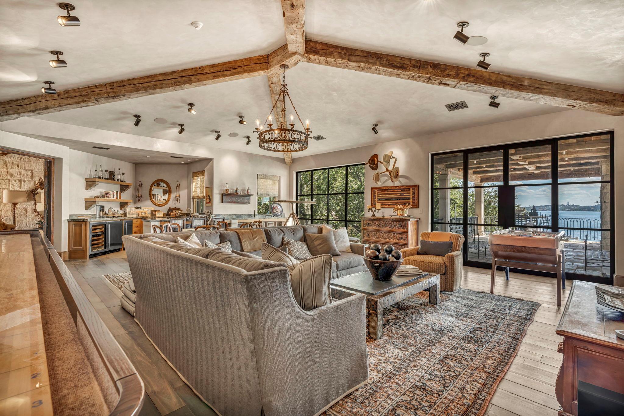 419 Lighthouse Dr, Horseshoe Bay, TX 78657