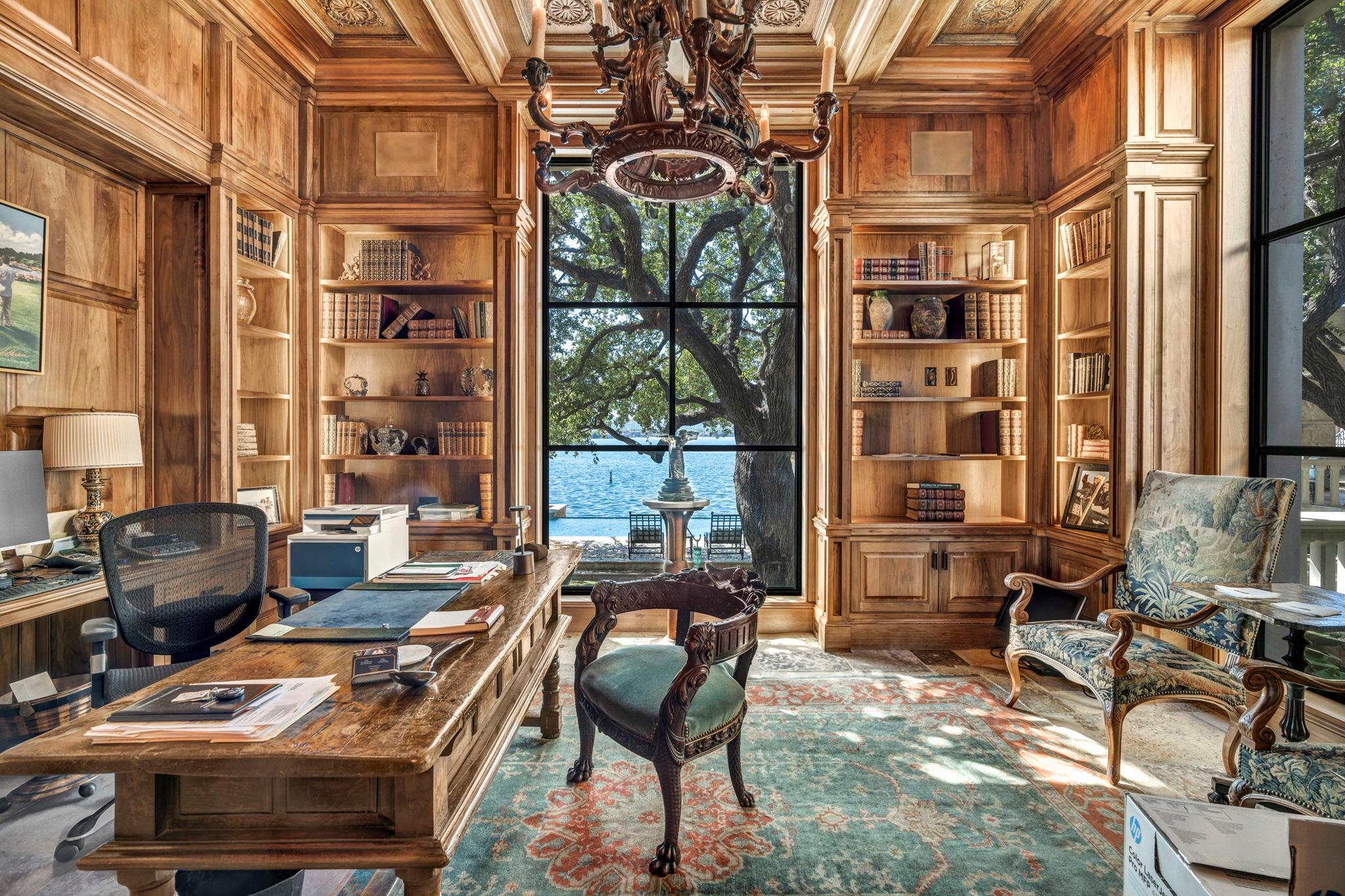 419 Lighthouse Dr, Horseshoe Bay, TX 78657