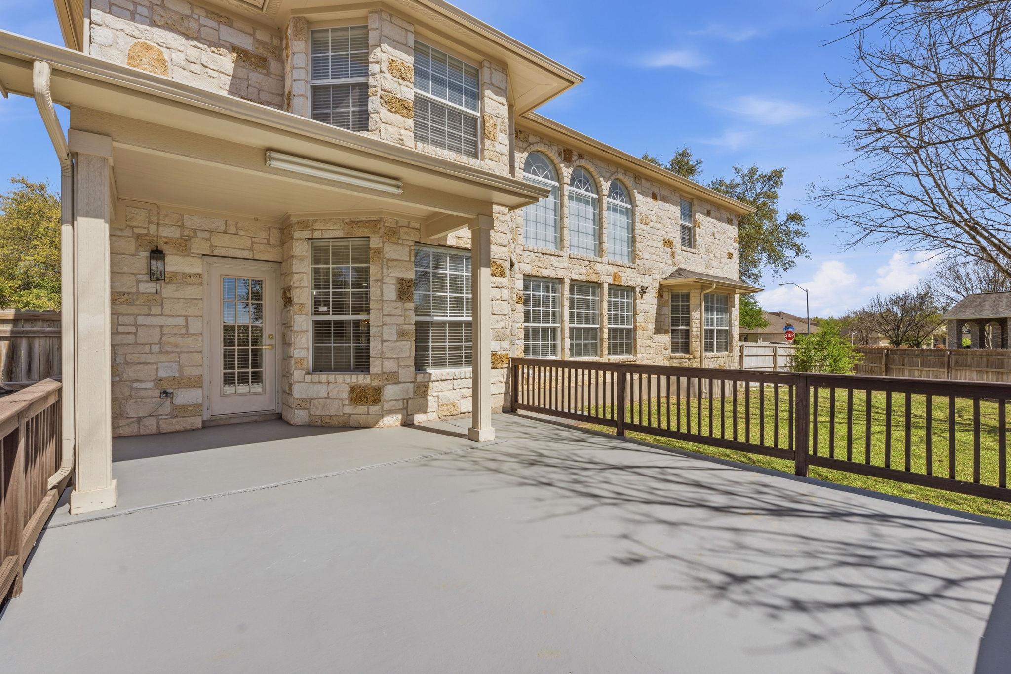 901 Ambrose Dr, Pflugerville, TX 78660