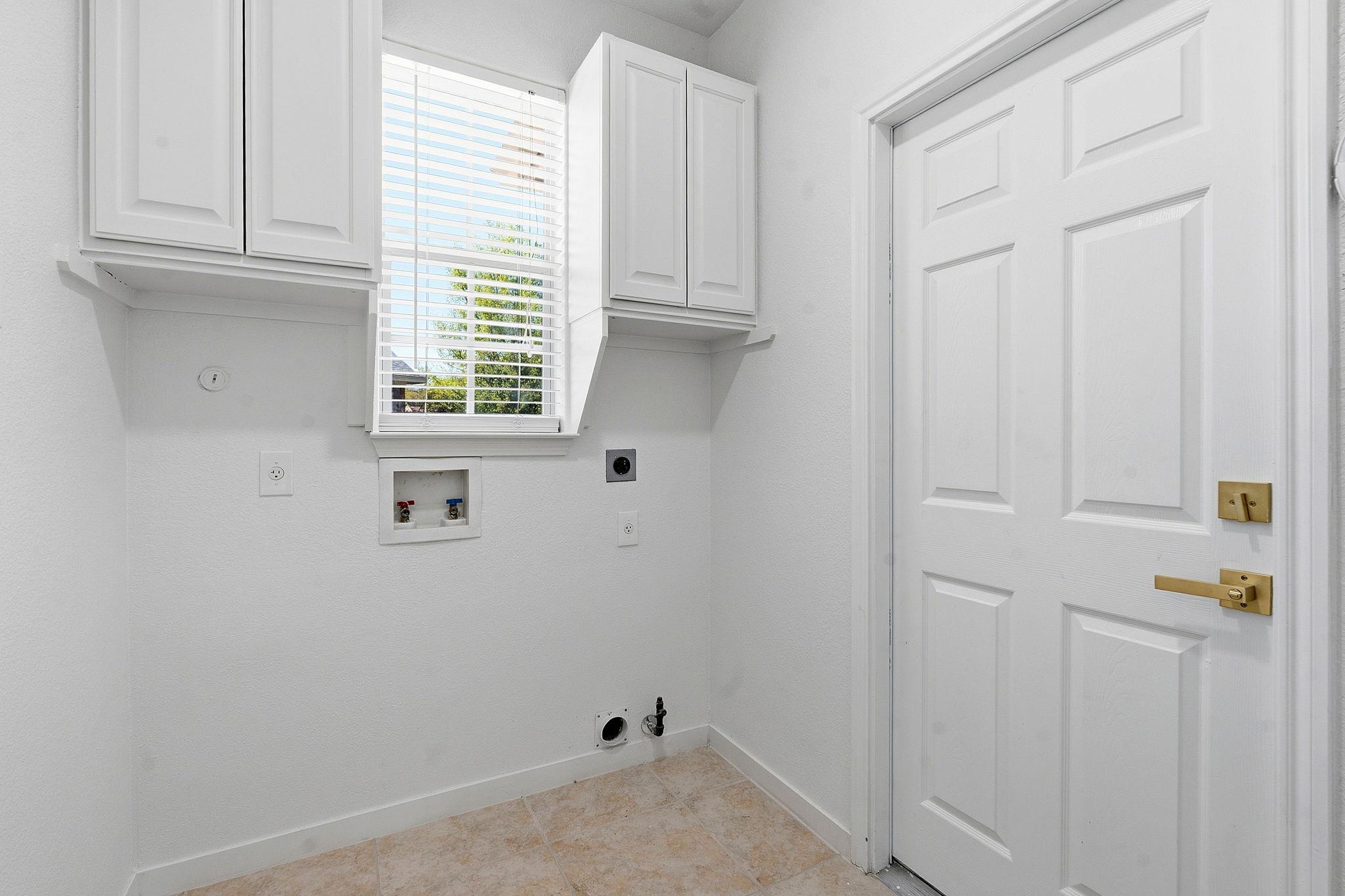 901 Ambrose Dr, Pflugerville, TX 78660