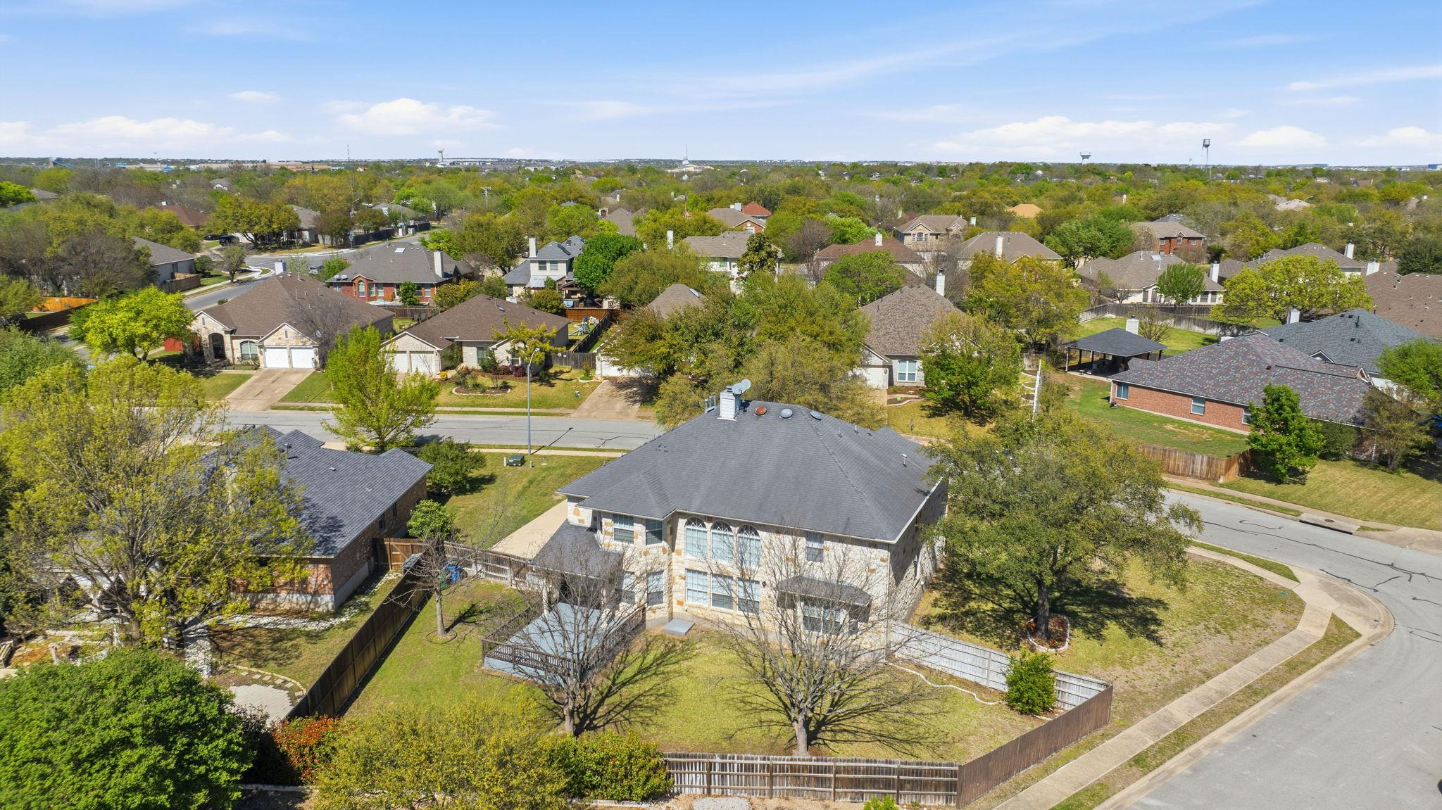 901 Ambrose Dr, Pflugerville, TX 78660