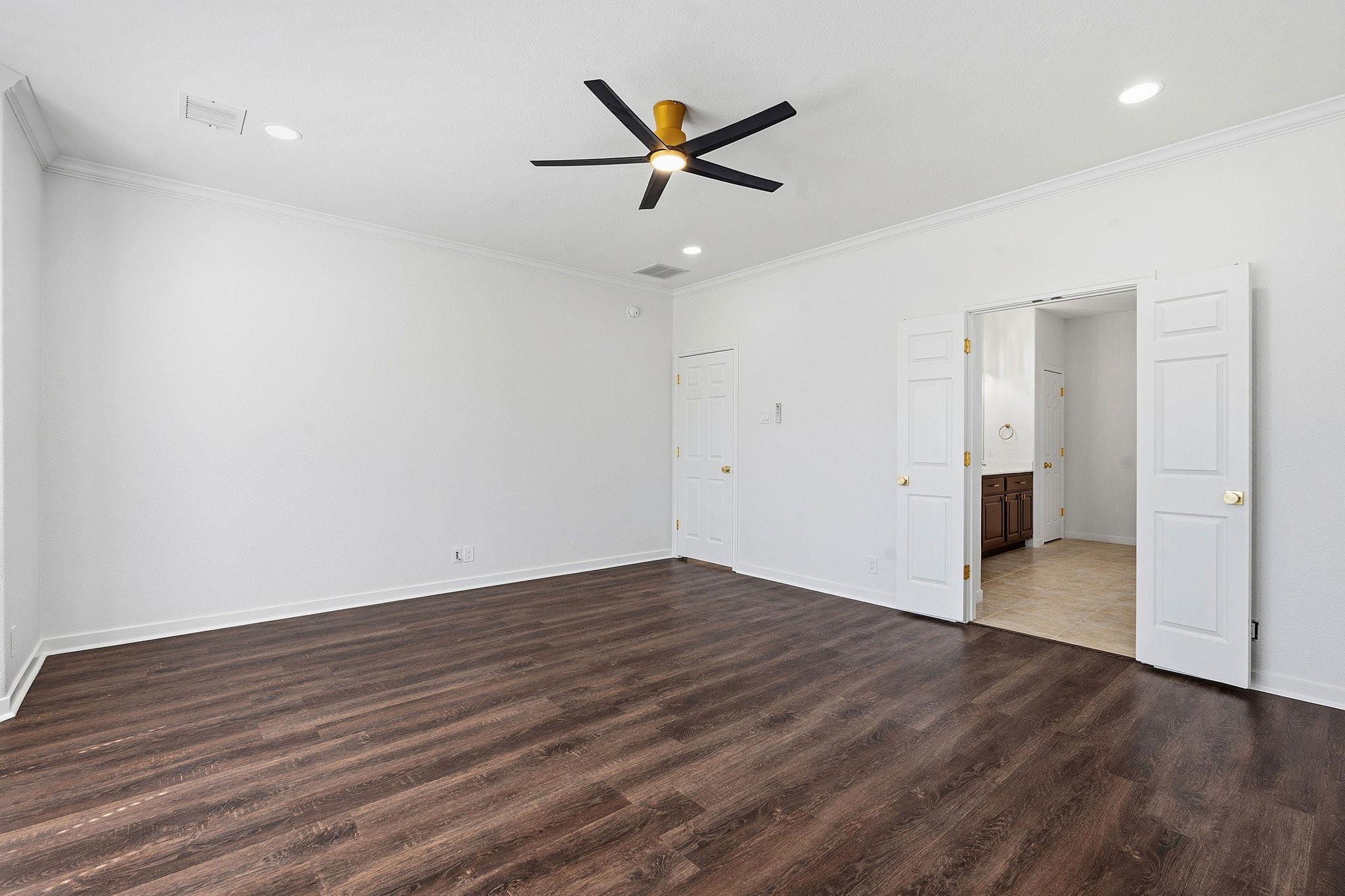 901 Ambrose Dr, Pflugerville, TX 78660