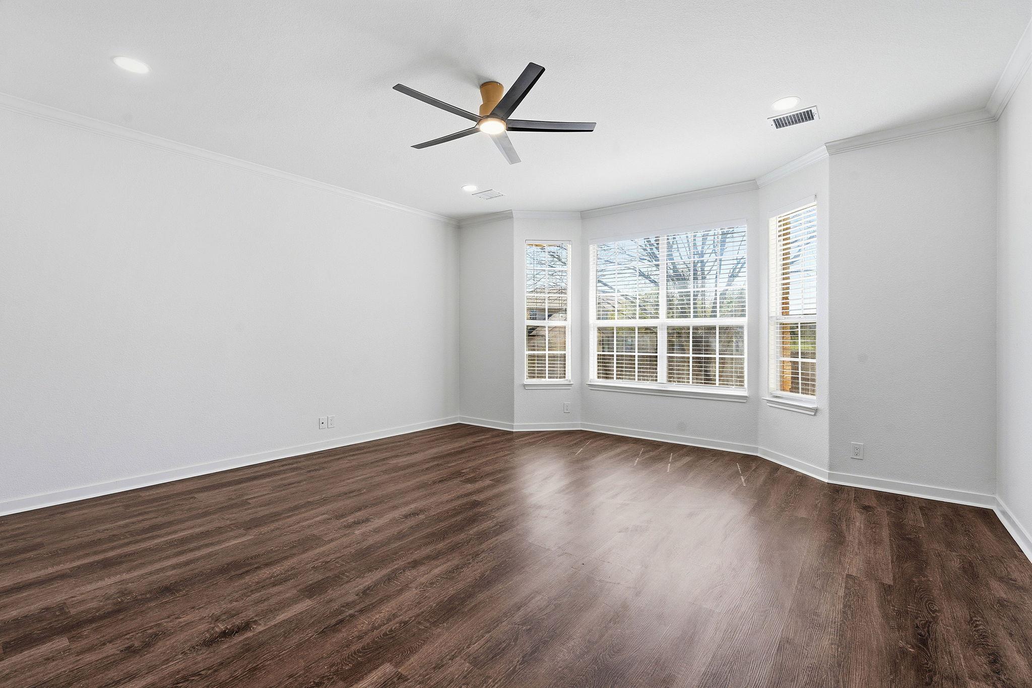 901 Ambrose Dr, Pflugerville, TX 78660