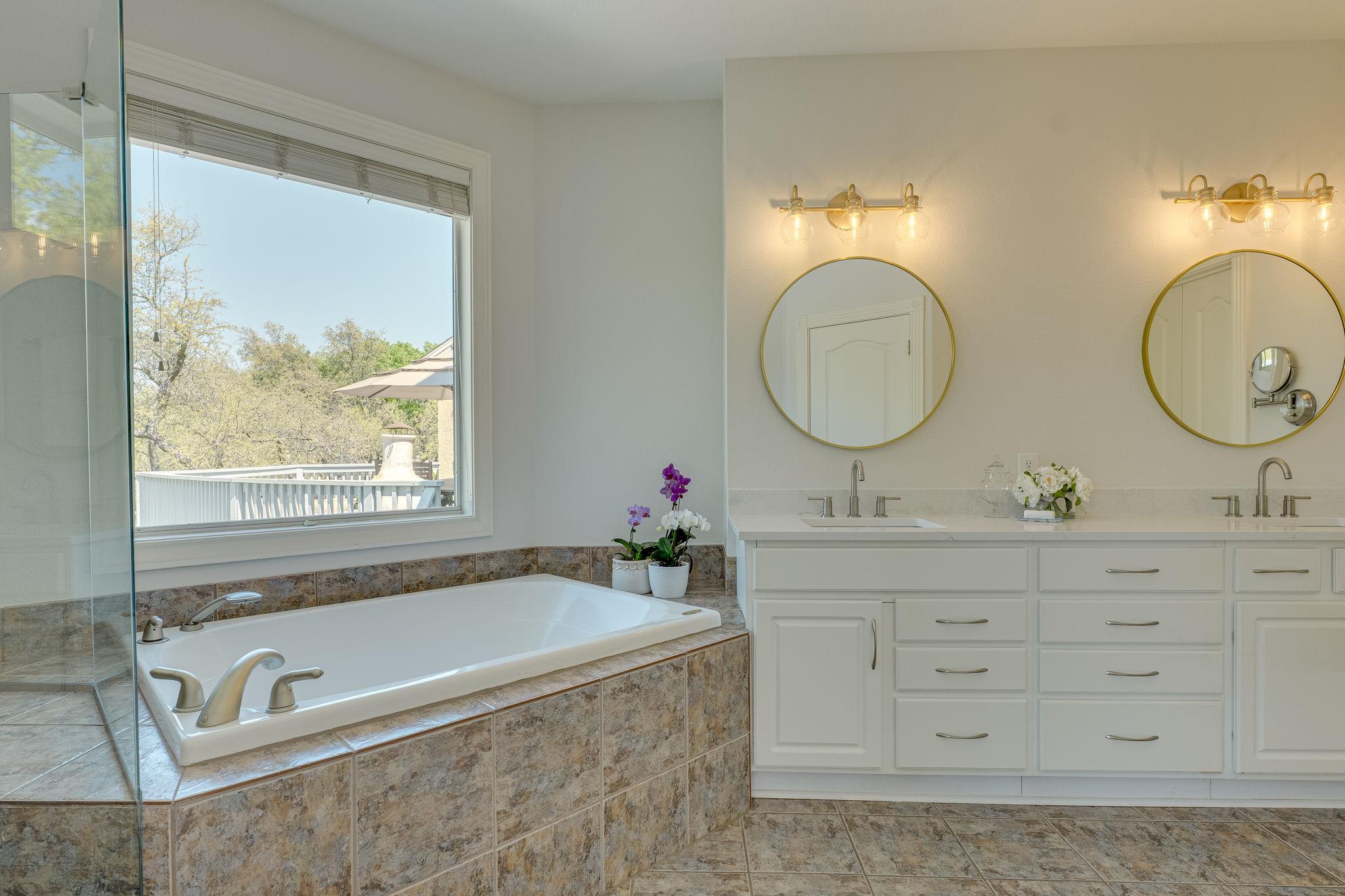 4424 Lago Viento, Austin, TX 78734