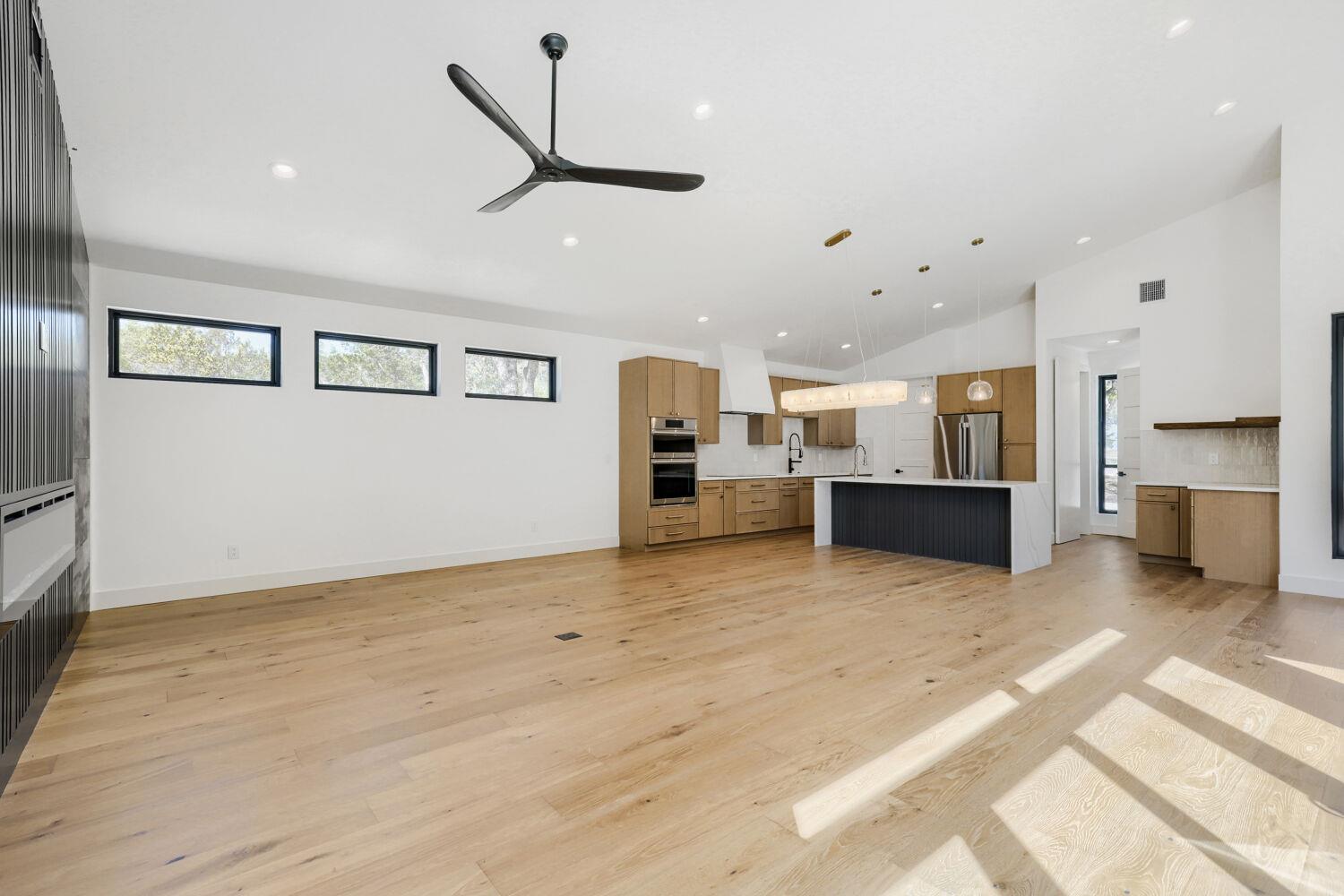 504 District Ln, Lago Vista, TX 78645