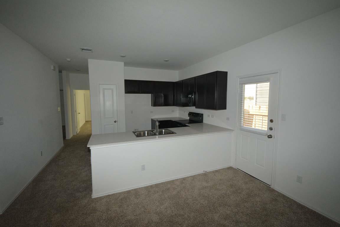 404 E Bass Dr, Bastrop, TX 78602