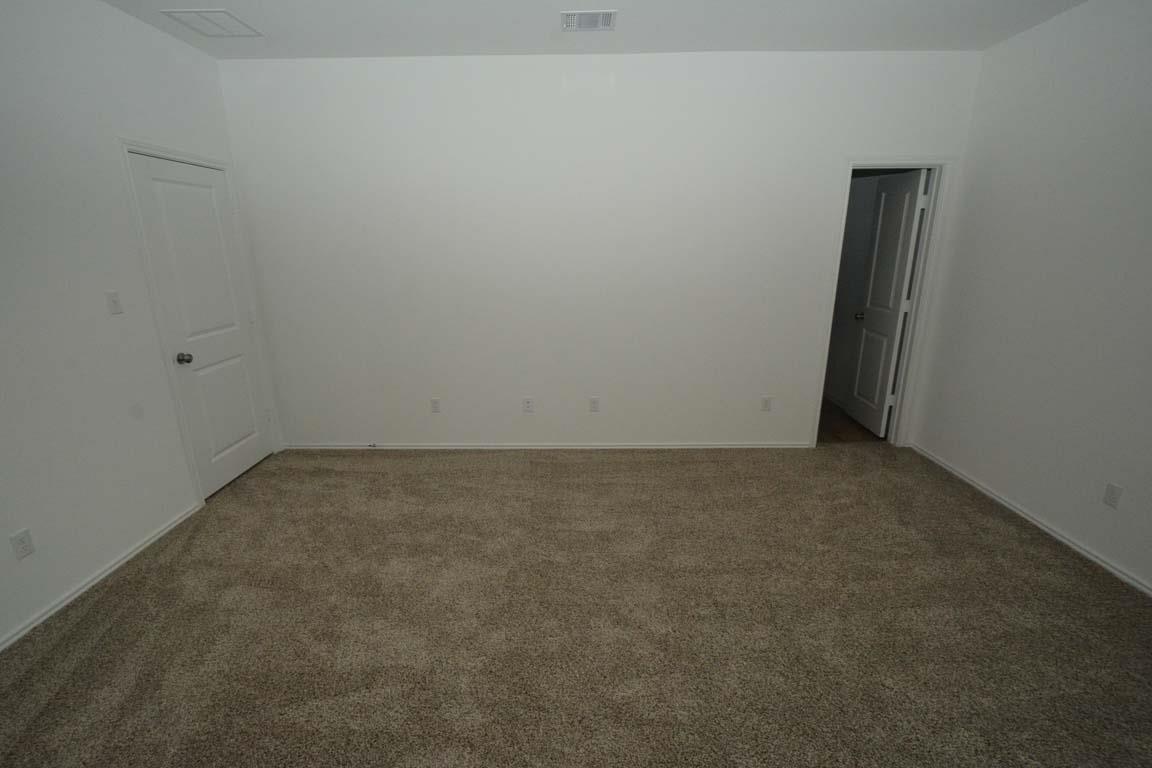 404 E Bass Dr, Bastrop, TX 78602