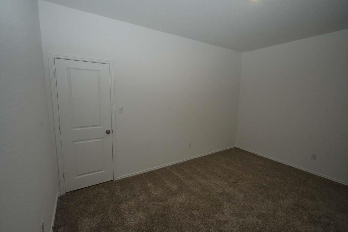 404 E Bass Dr, Bastrop, TX 78602