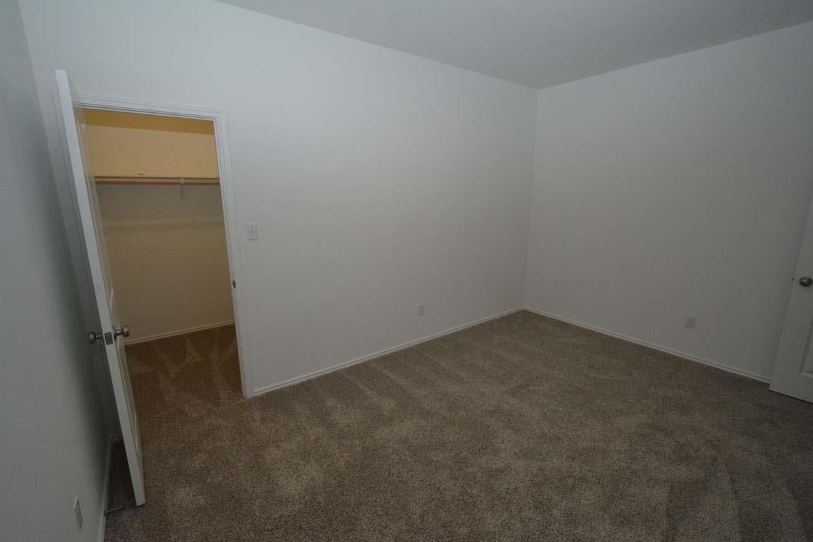 404 E Bass Dr, Bastrop, TX 78602