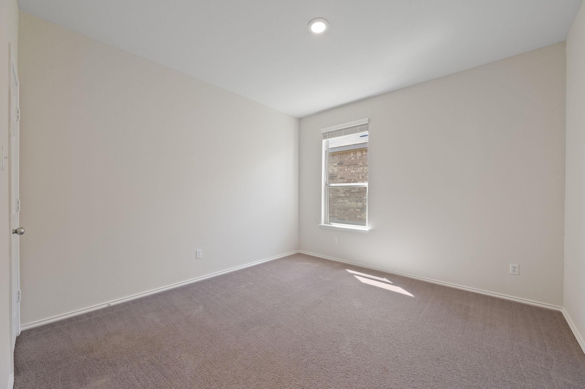 184 Gunther Way, Taylor, TX 76574